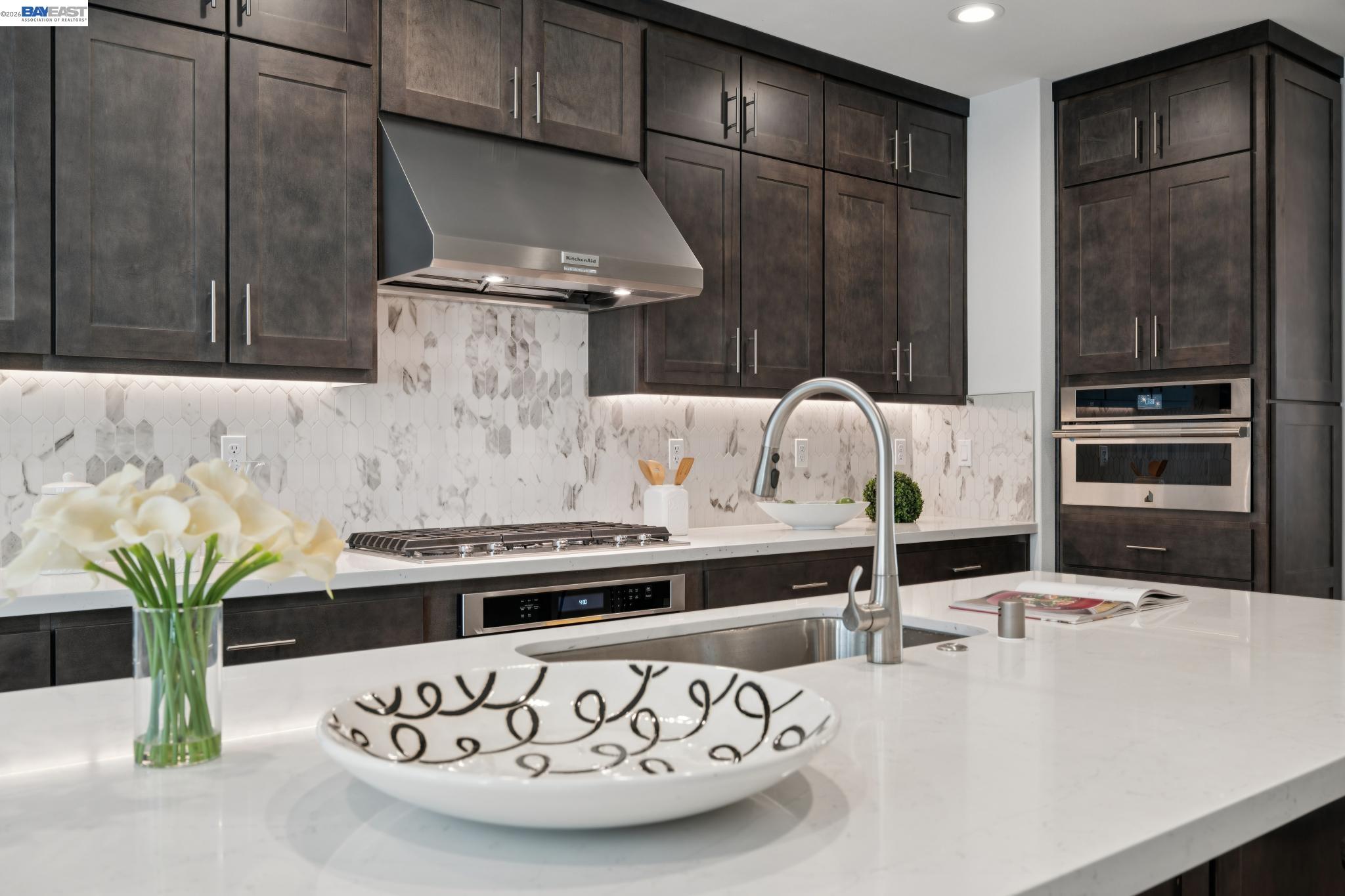 Photo #2: 41126063 Listing: Photo #2