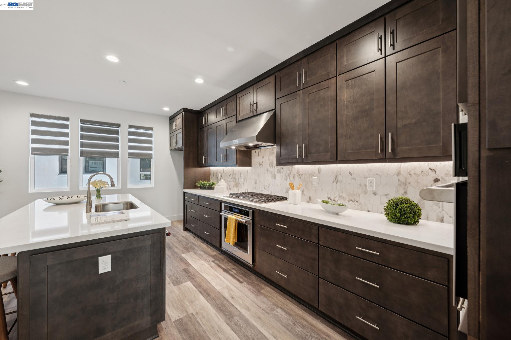 Photo #4: 41126063 Listing: Photo #4