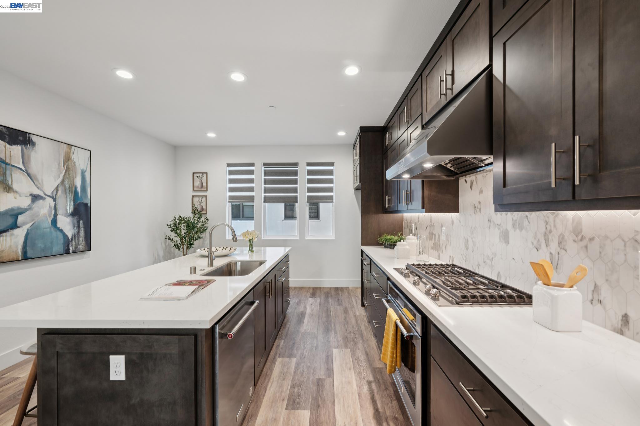 Photo #5: 41126063 Listing: Photo #5