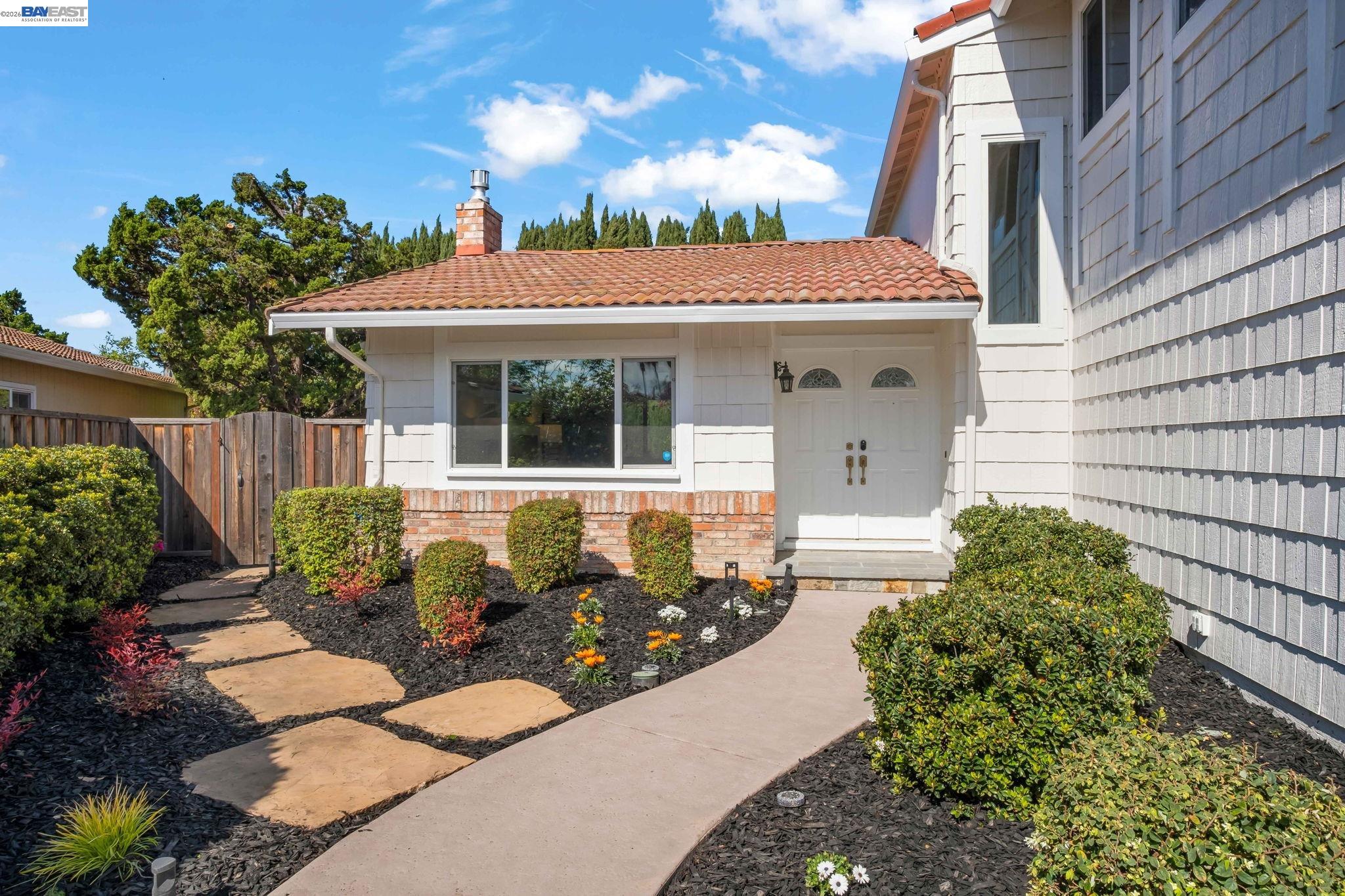 Detail Gallery Image 2 of 35 For 48611 Tonopah Ct, Fremont,  CA 94539 - 4 Beds | 2/1 Baths