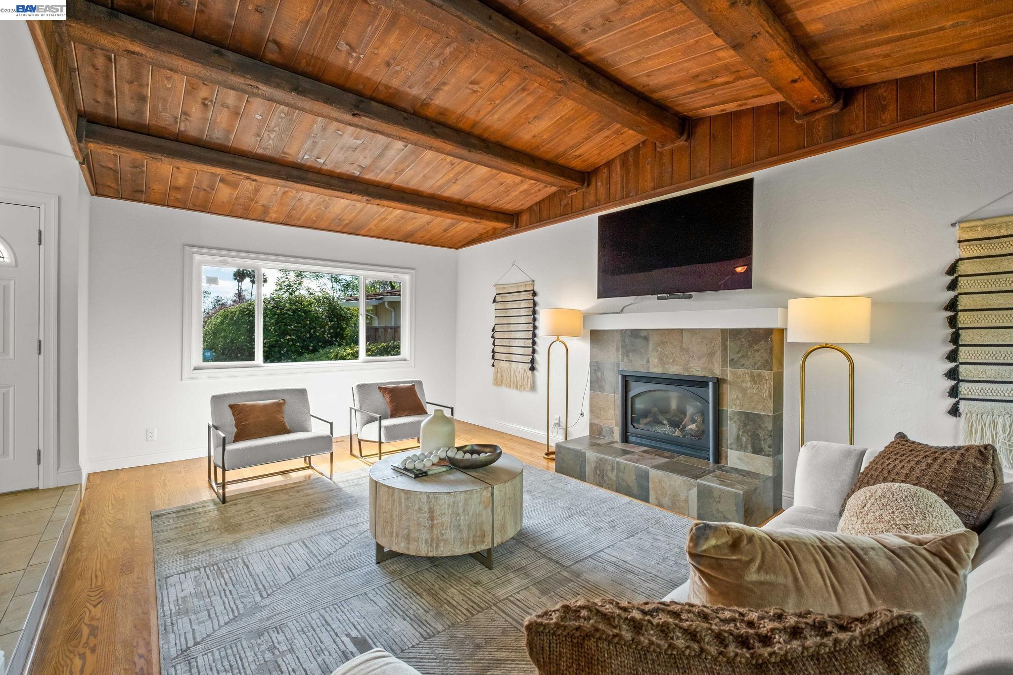 Detail Gallery Image 3 of 35 For 48611 Tonopah Ct, Fremont,  CA 94539 - 4 Beds | 2/1 Baths