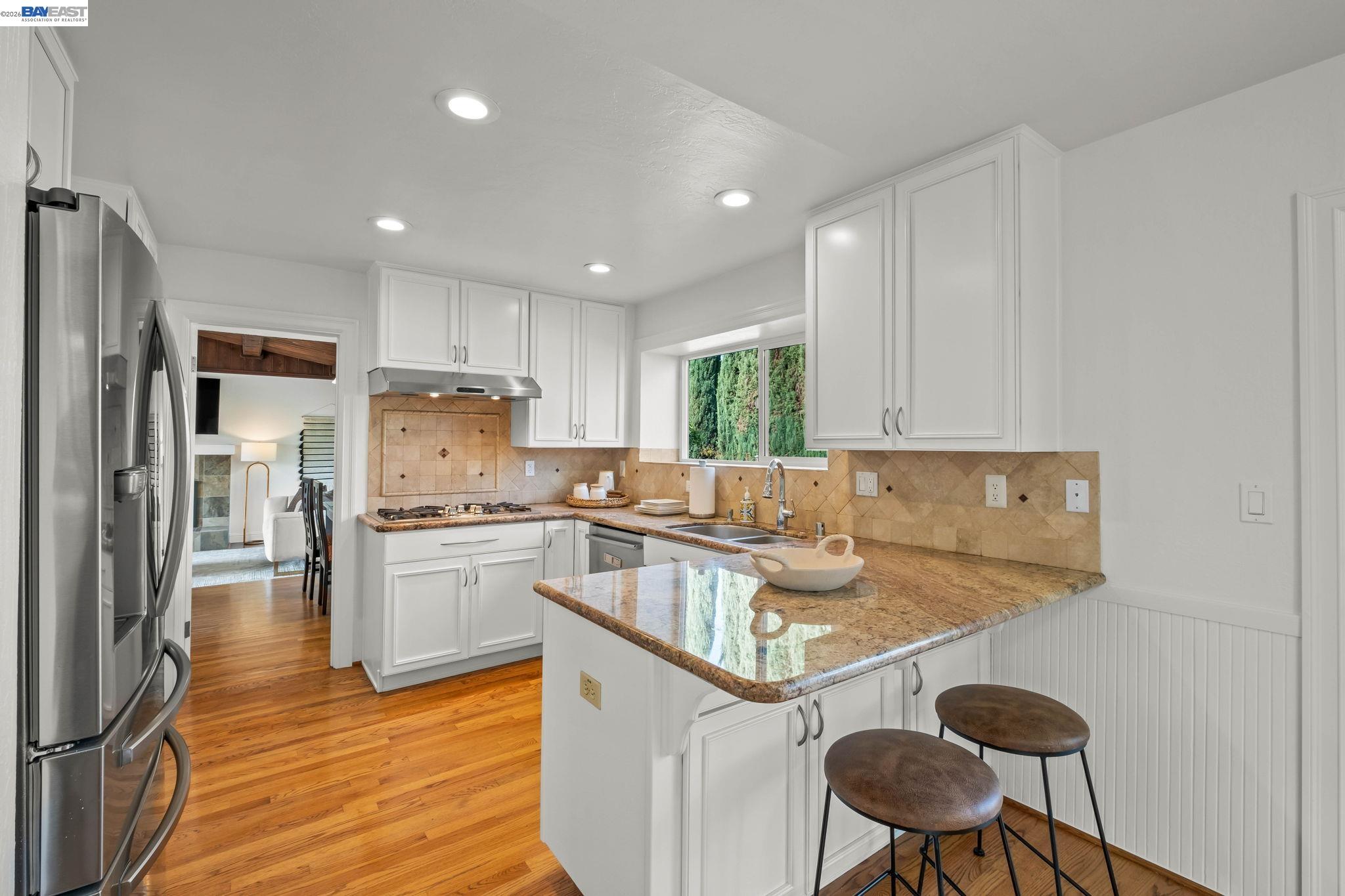 Detail Gallery Image 9 of 35 For 48611 Tonopah Ct, Fremont,  CA 94539 - 4 Beds | 2/1 Baths