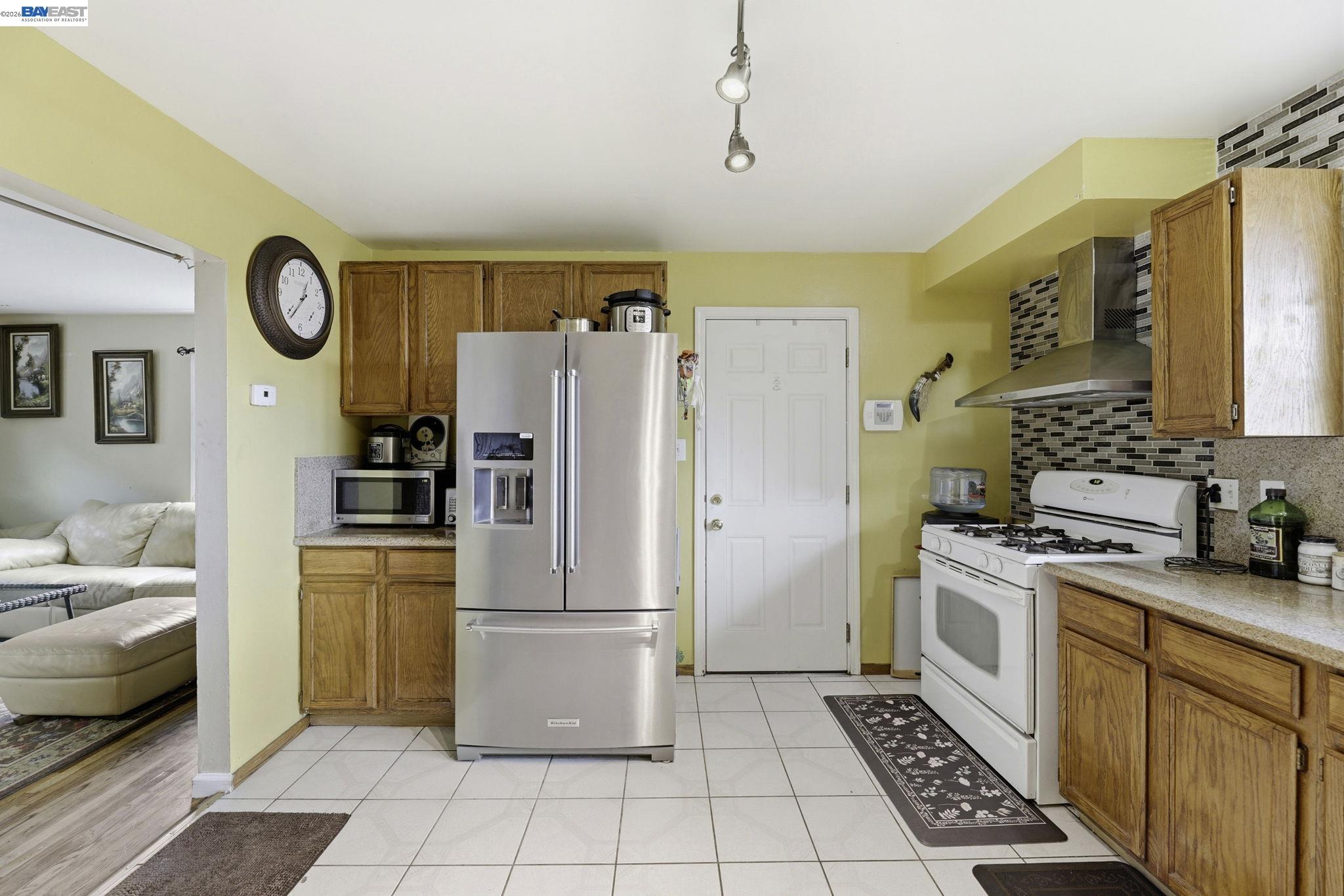 Detail Gallery Image 12 of 29 For 38380 Canyon Heights Dr, Fremont,  CA 94536 - 3 Beds | 1/1 Baths
