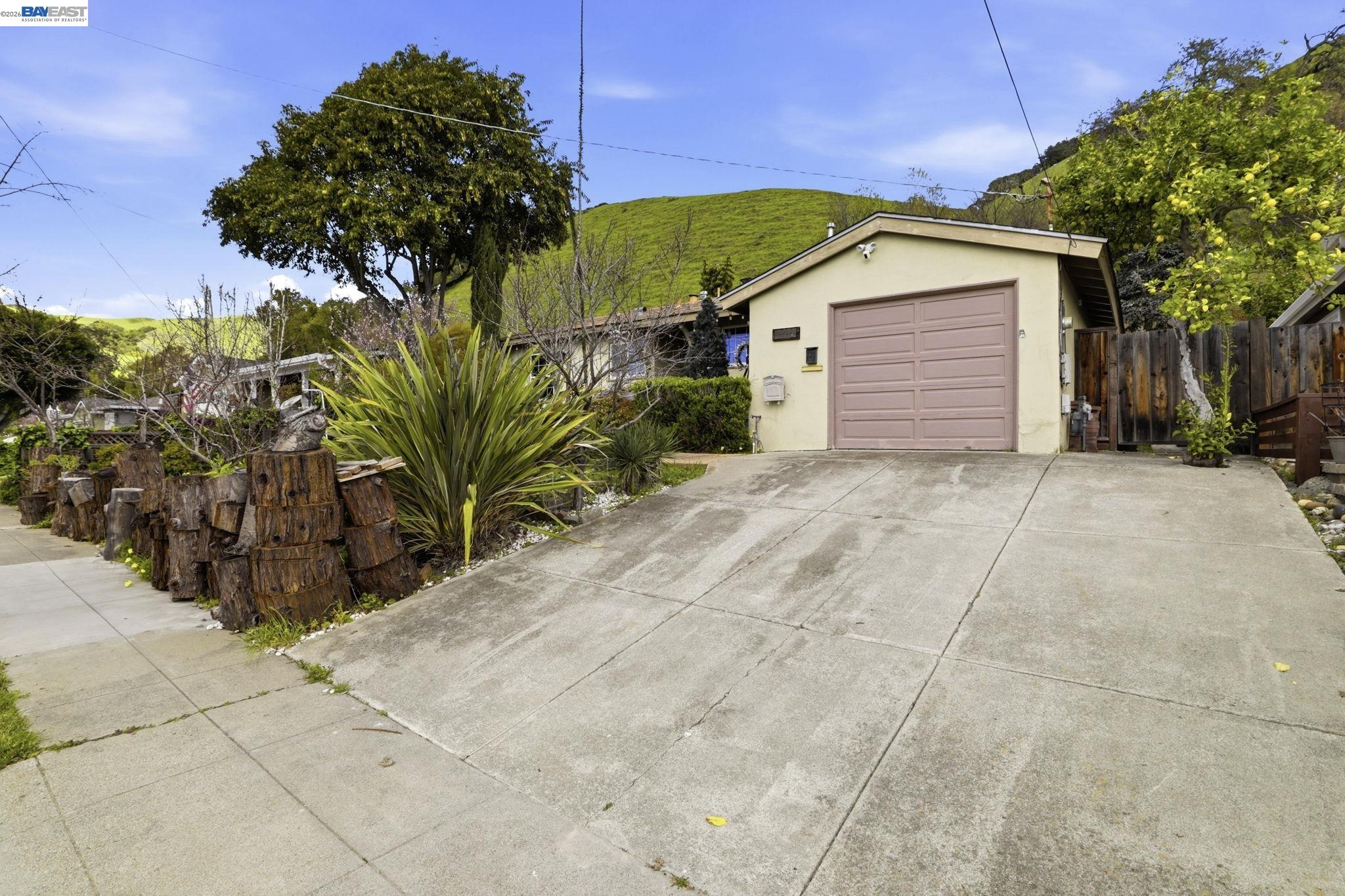 Detail Gallery Image 27 of 29 For 38380 Canyon Heights Dr, Fremont,  CA 94536 - 3 Beds | 1/1 Baths