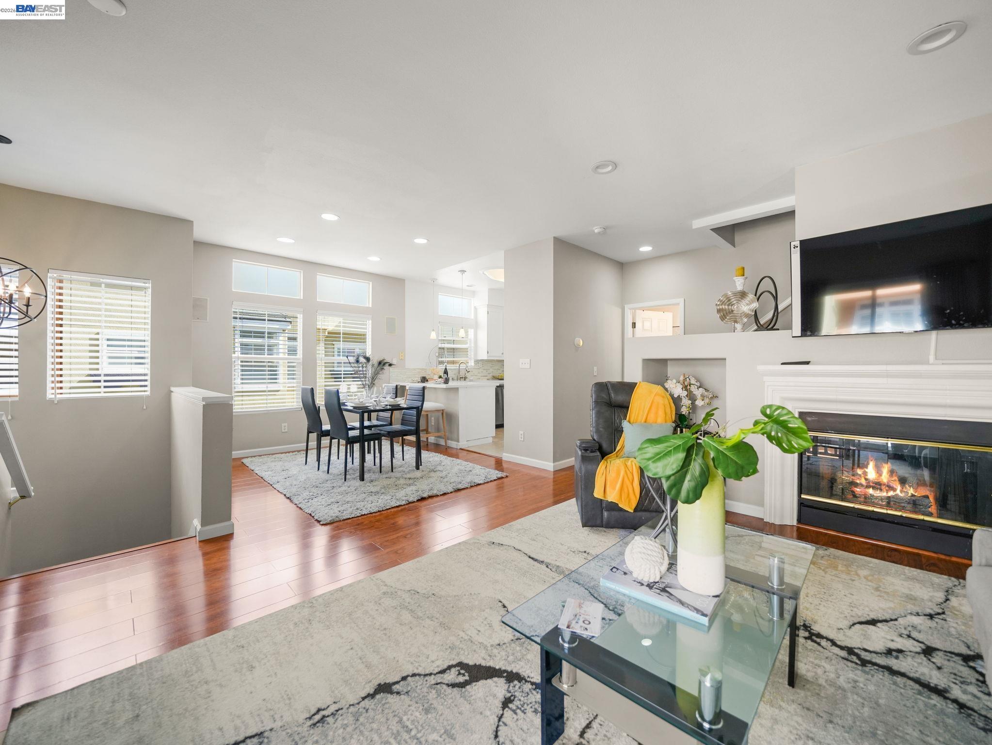 Detail Gallery Image 4 of 30 For 3454 Dayton Cmn, Fremont,  CA 94538 - 2 Beds | 2/1 Baths