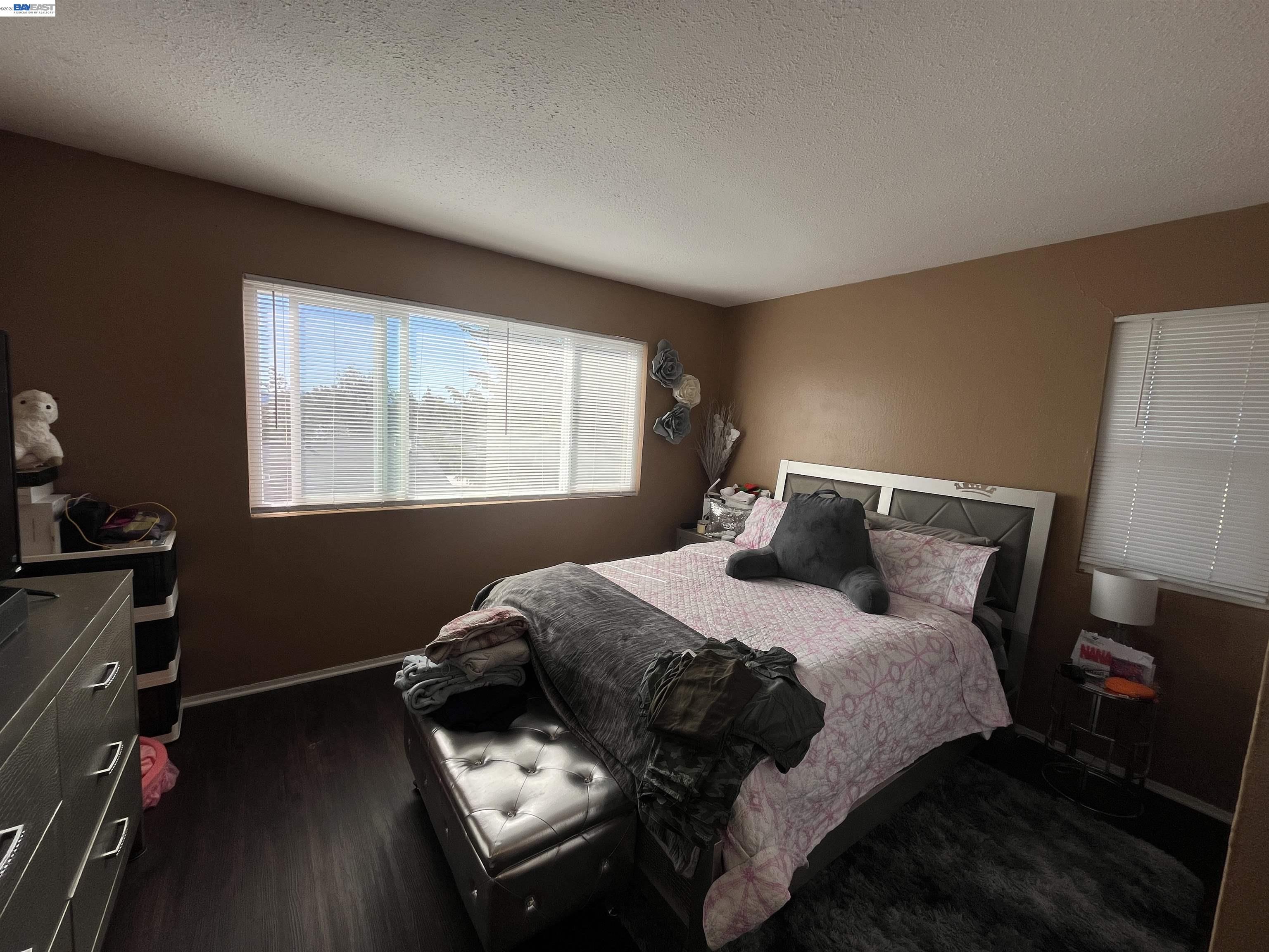 Detail Gallery Image 8 of 22 For 355 Parkview Ter a-8,  Vallejo,  CA 94589 - 3 Beds | 2 Baths