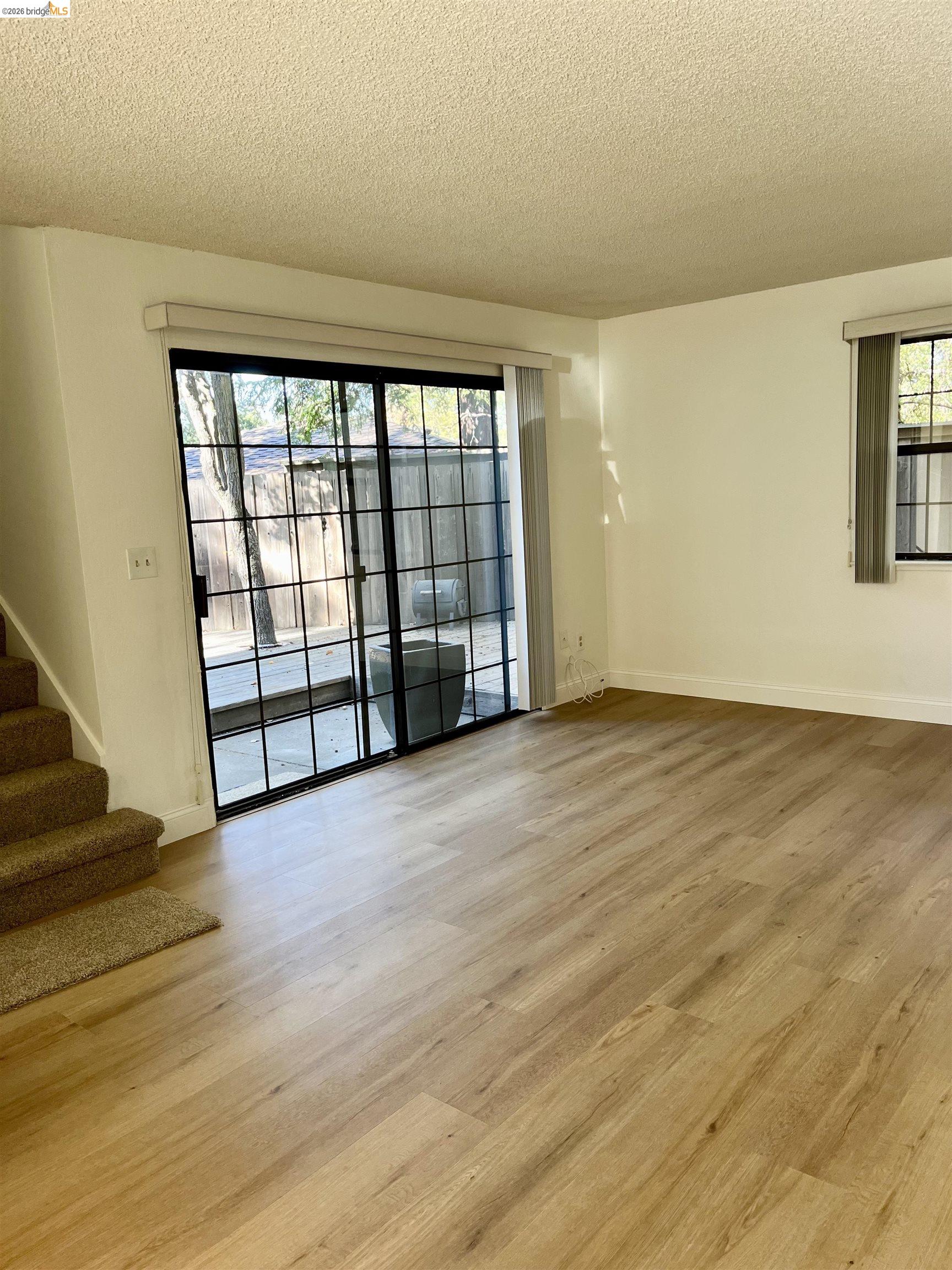 Detail Gallery Image 5 of 17 For 600 Chandon Ct, Walnut Creek,  CA 94597-7315 - 3 Beds | 2/1 Baths