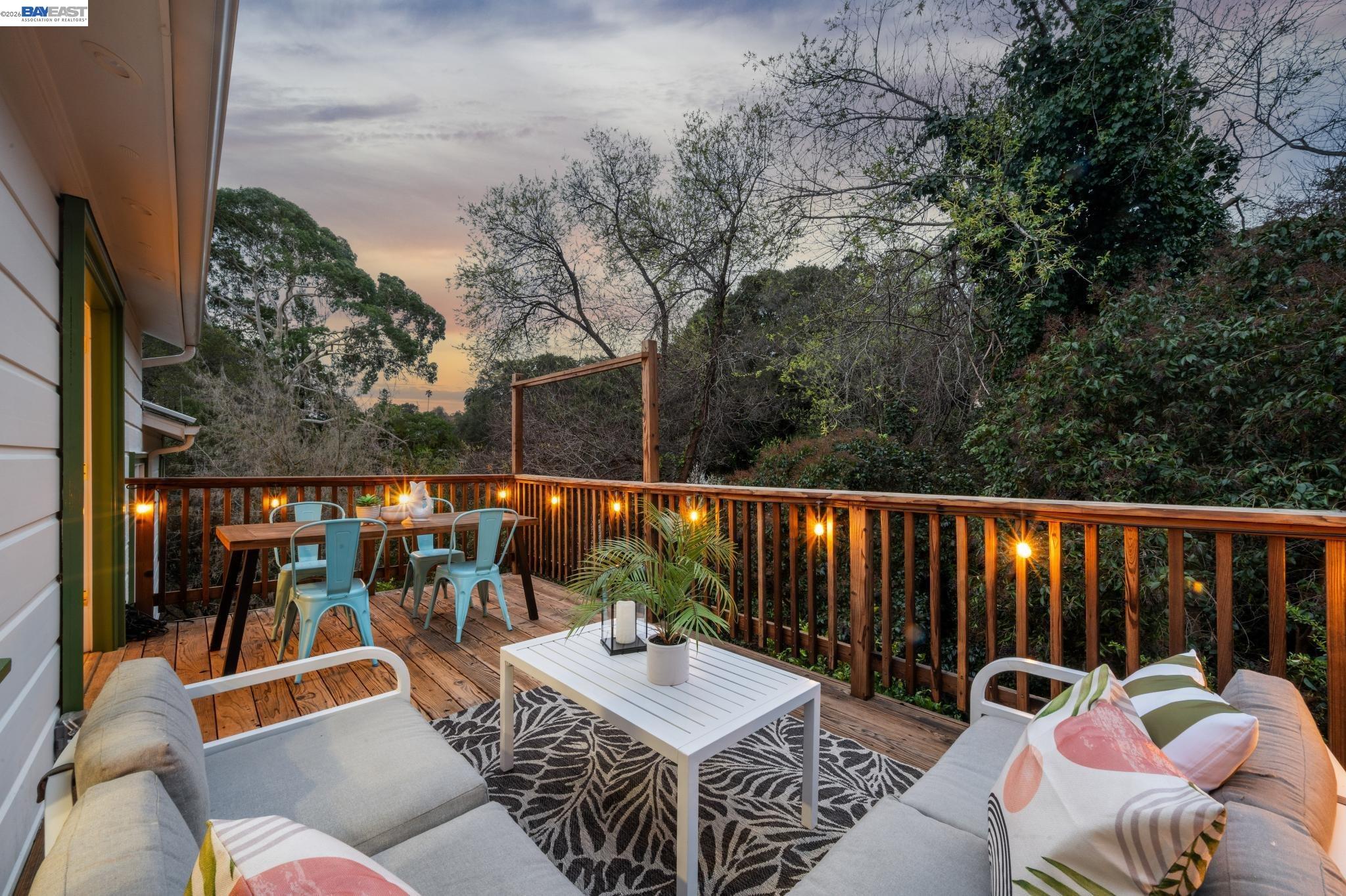 Detail Gallery Image 3 of 41 For 4539 Elinora Avenue, Oakland,  CA 94619 - 3 Beds | 2 Baths