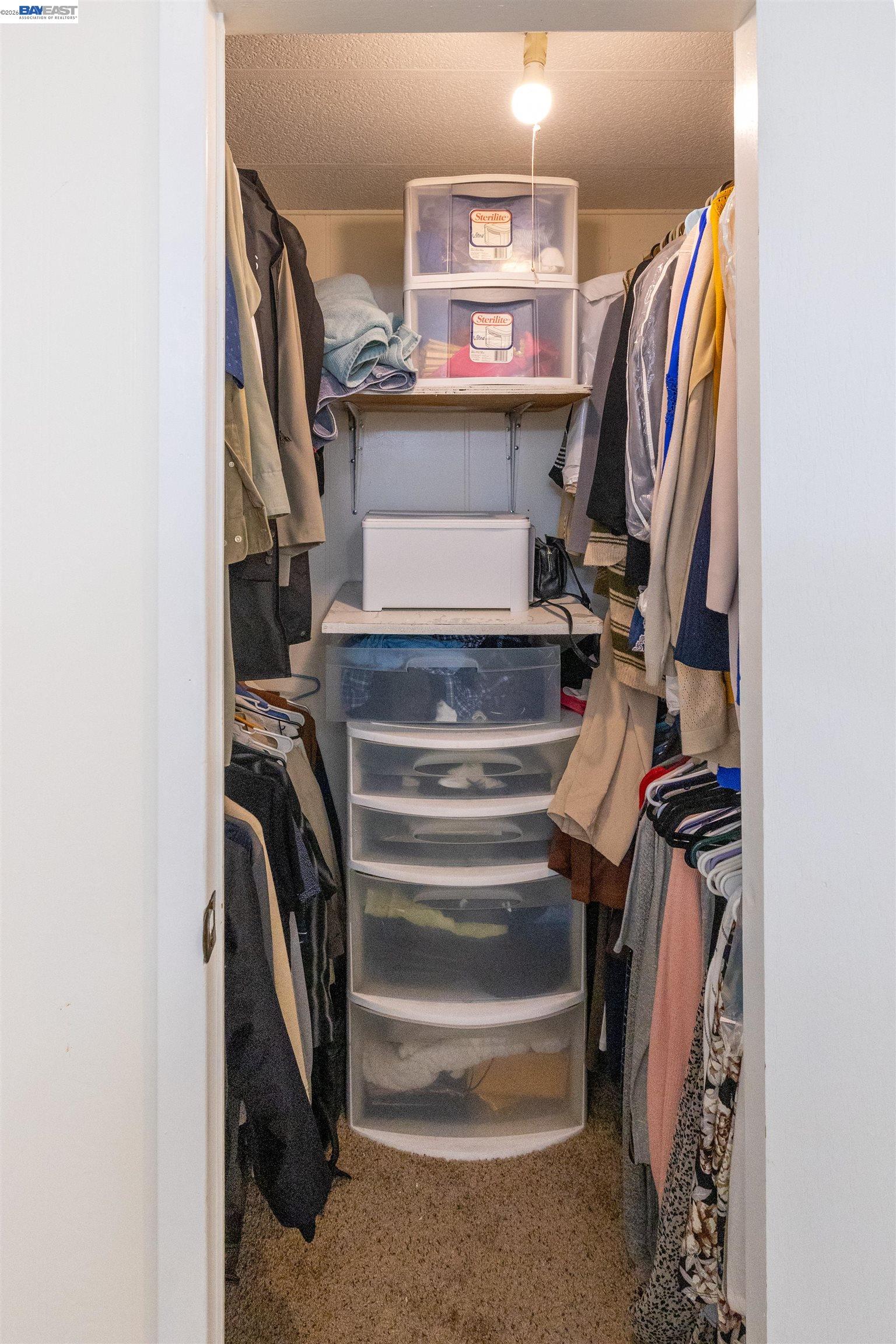 Detail Gallery Image 16 of 37 For 1438 Buckingham Way, Hayward,  CA 94544 - 2 Beds | 2 Baths