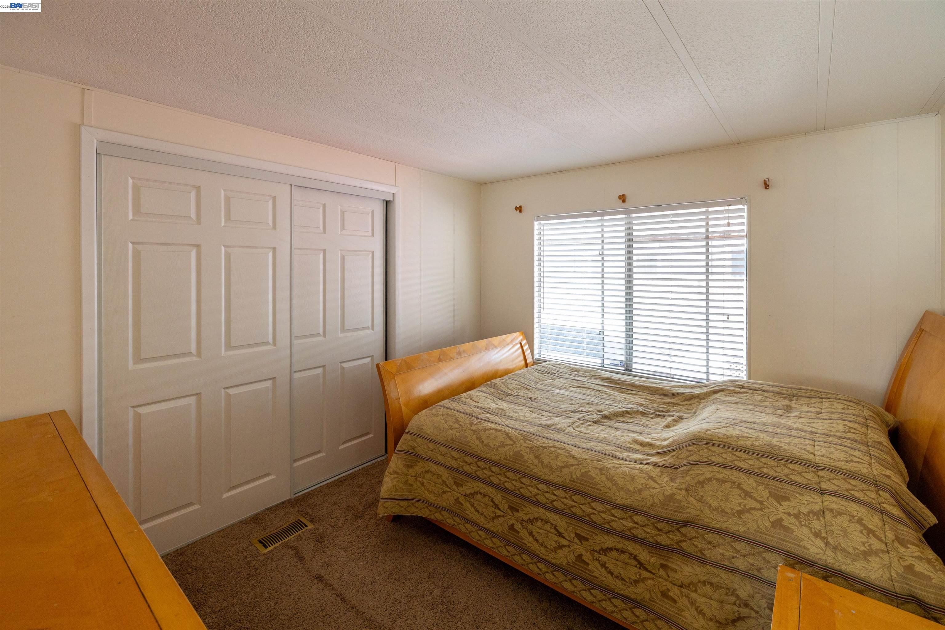 Detail Gallery Image 20 of 37 For 1438 Buckingham Way, Hayward,  CA 94544 - 2 Beds | 2 Baths