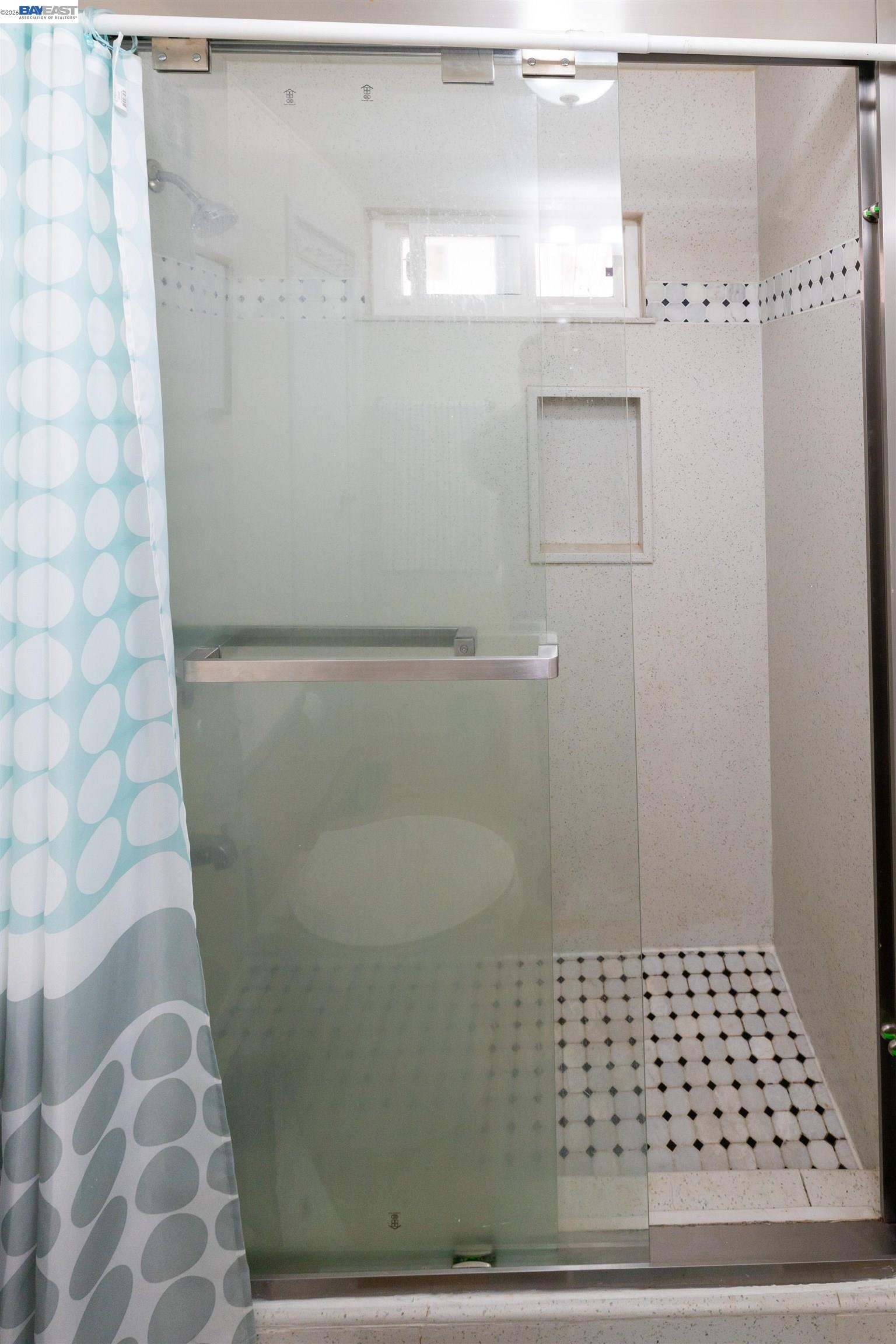 Detail Gallery Image 24 of 37 For 1438 Buckingham Way, Hayward,  CA 94544 - 2 Beds | 2 Baths