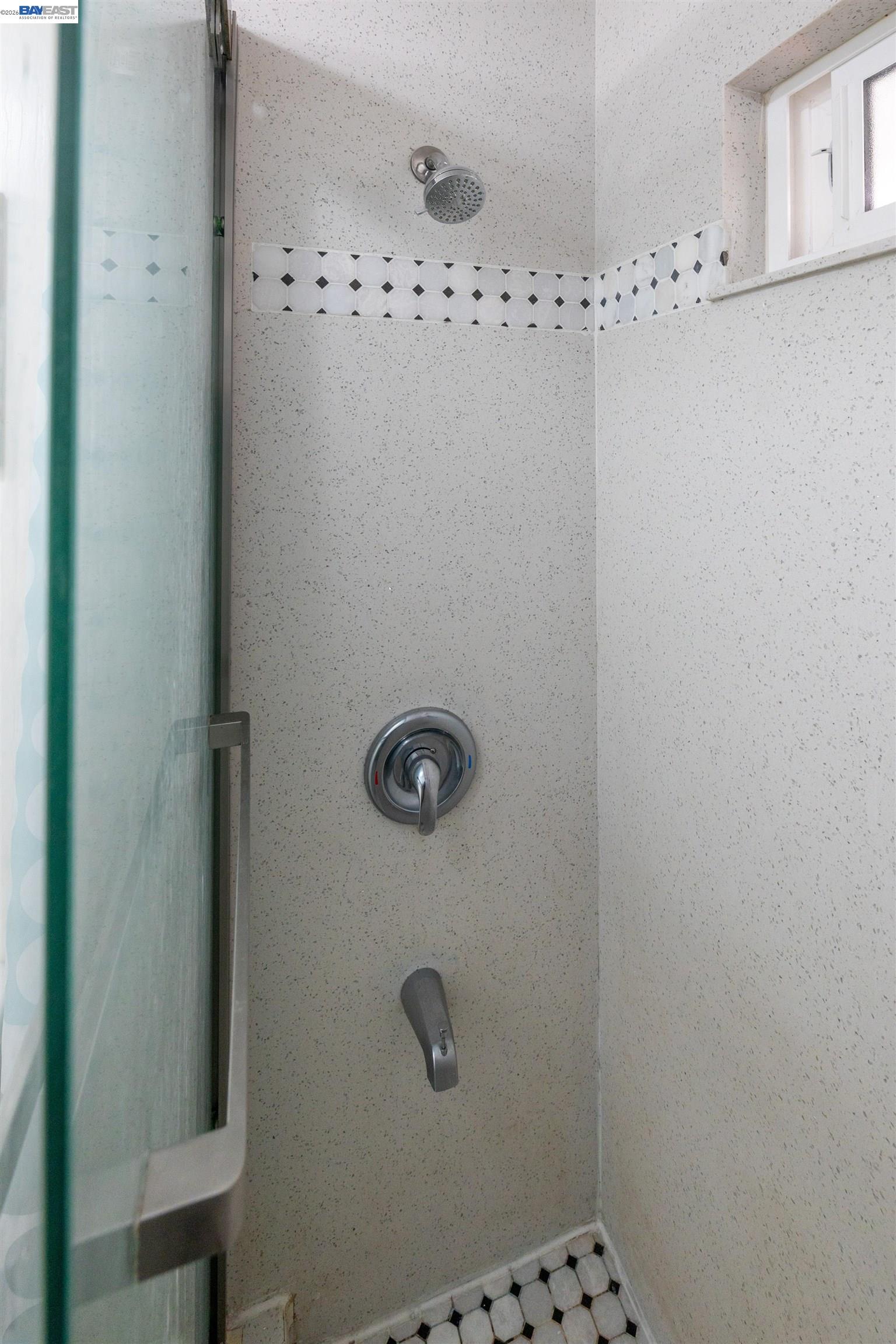 Detail Gallery Image 25 of 37 For 1438 Buckingham Way, Hayward,  CA 94544 - 2 Beds | 2 Baths