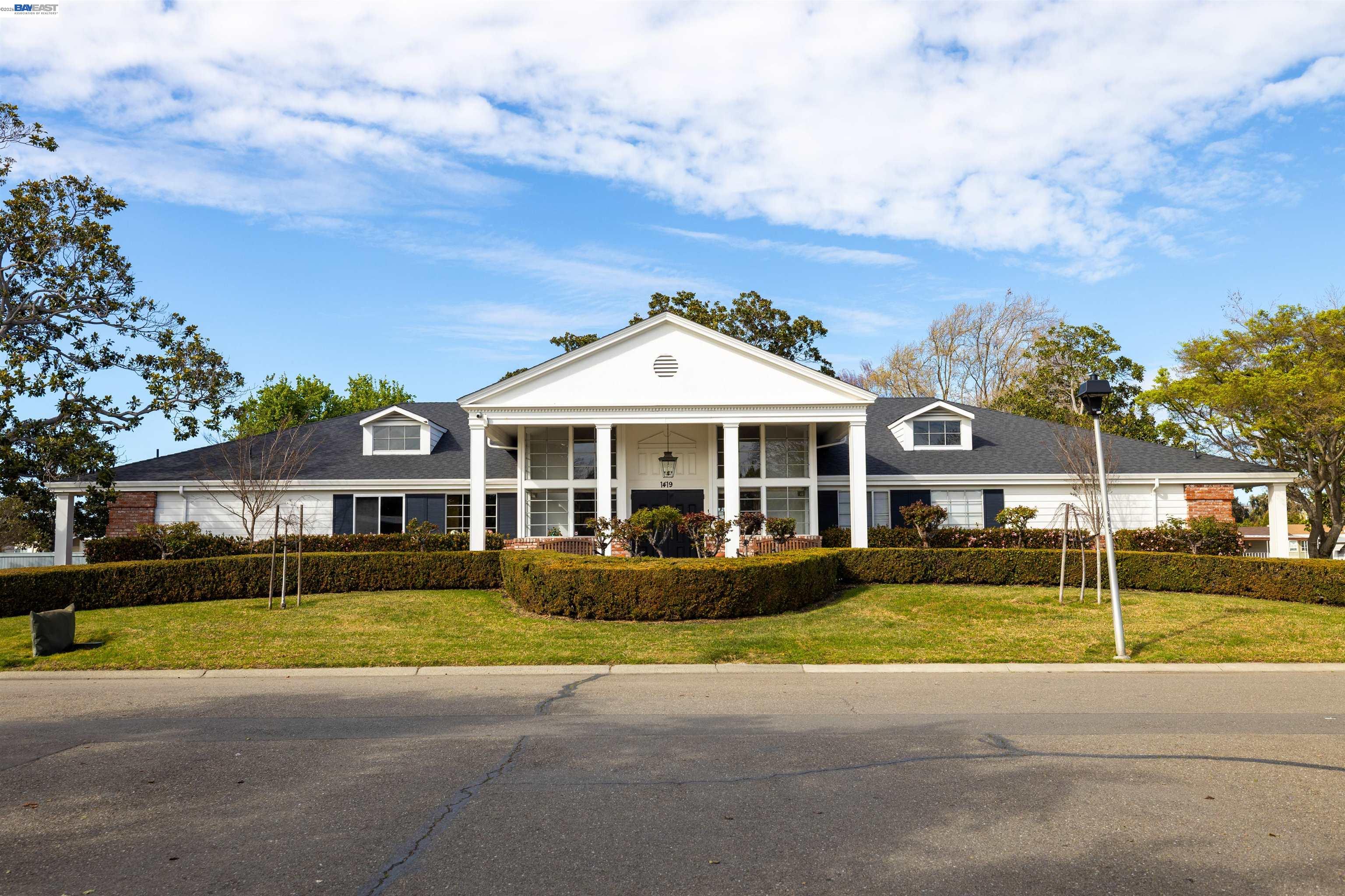 Detail Gallery Image 30 of 37 For 1438 Buckingham Way, Hayward,  CA 94544 - 2 Beds | 2 Baths