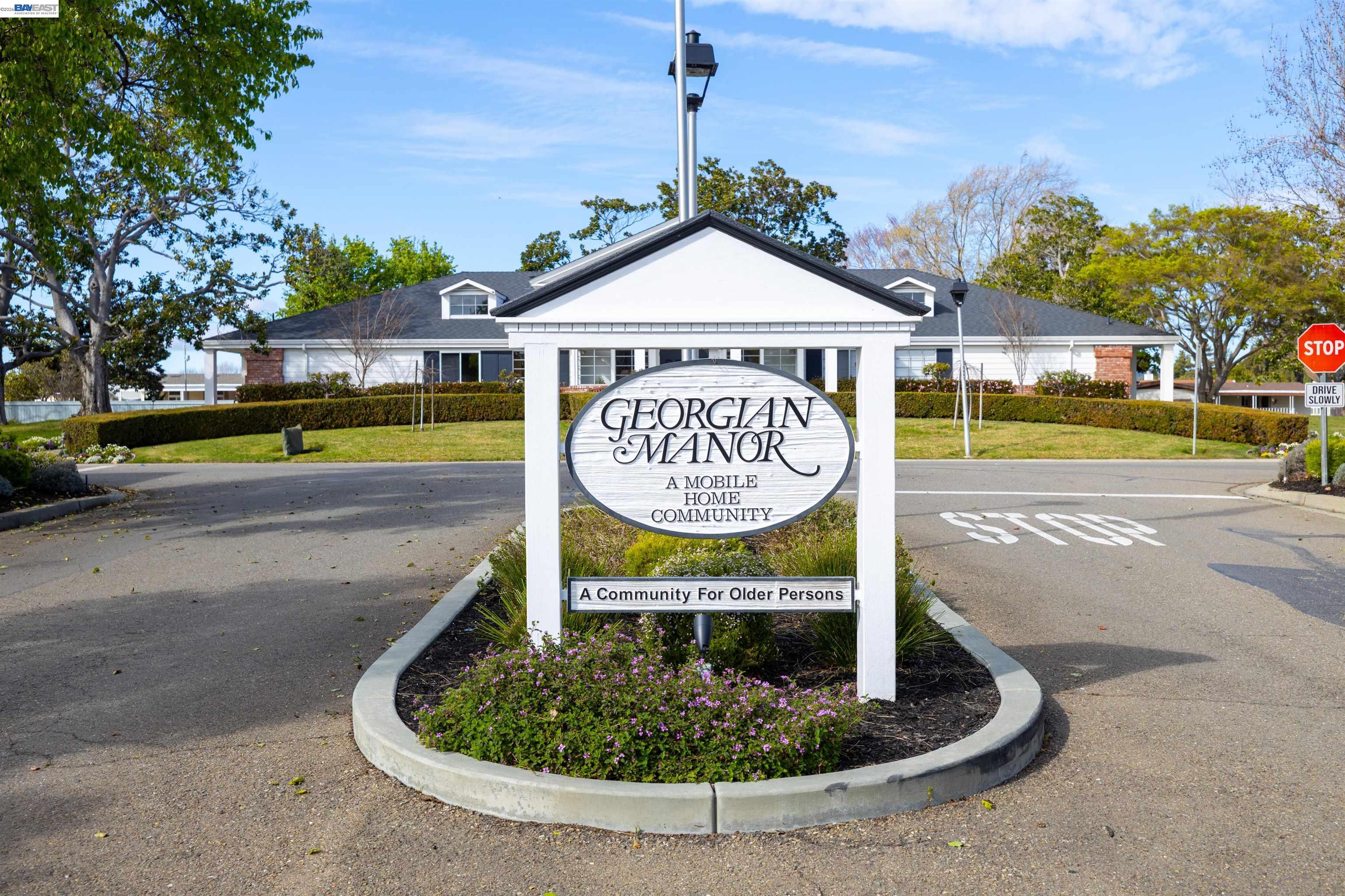 Detail Gallery Image 31 of 37 For 1438 Buckingham Way, Hayward,  CA 94544 - 2 Beds | 2 Baths