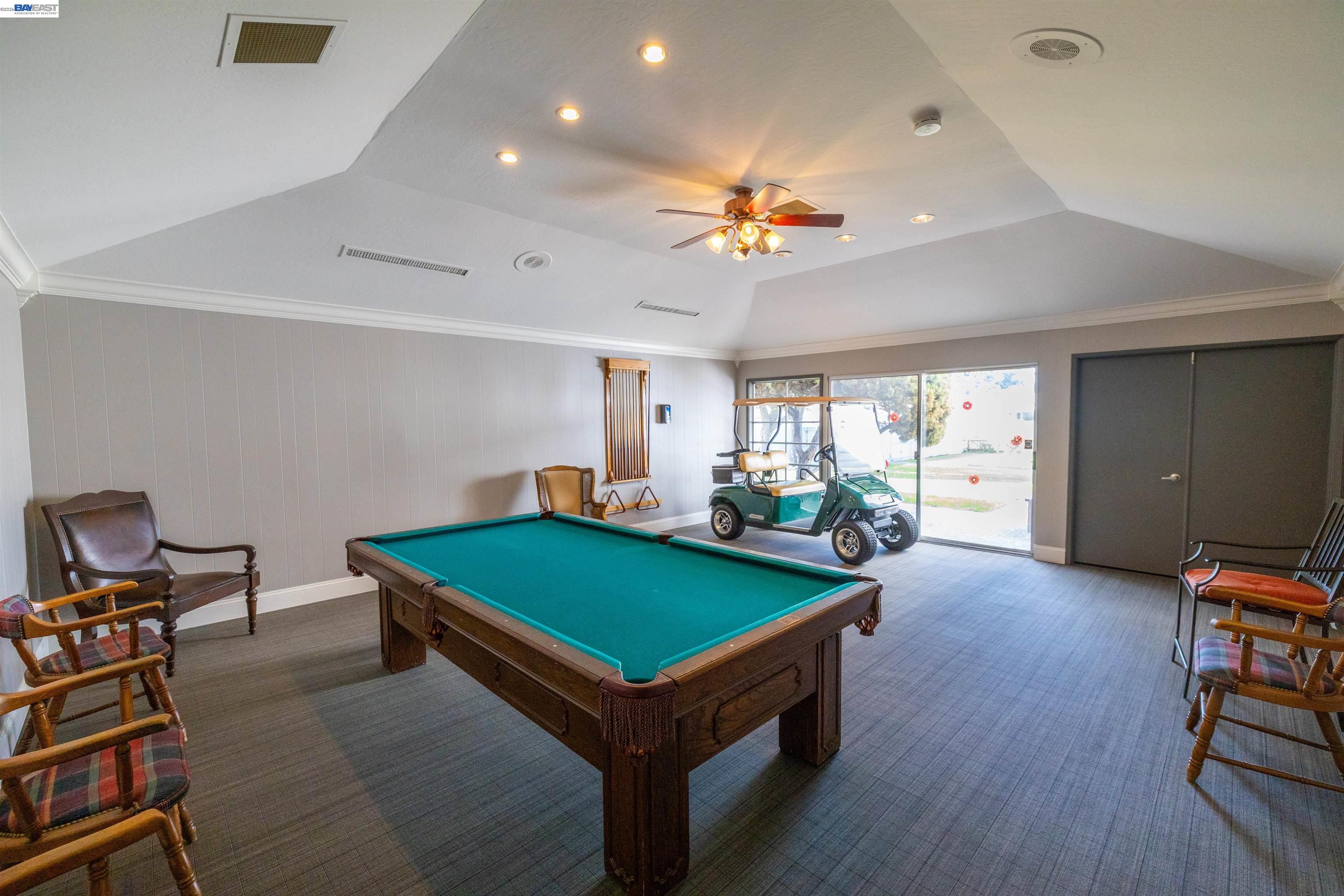 Detail Gallery Image 33 of 37 For 1438 Buckingham Way, Hayward,  CA 94544 - 2 Beds | 2 Baths