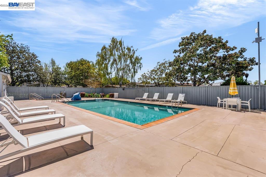 Detail Gallery Image 39 of 39 For 1438 Buckingham Way, Hayward,  CA 94544 - 2 Beds | 2 Baths