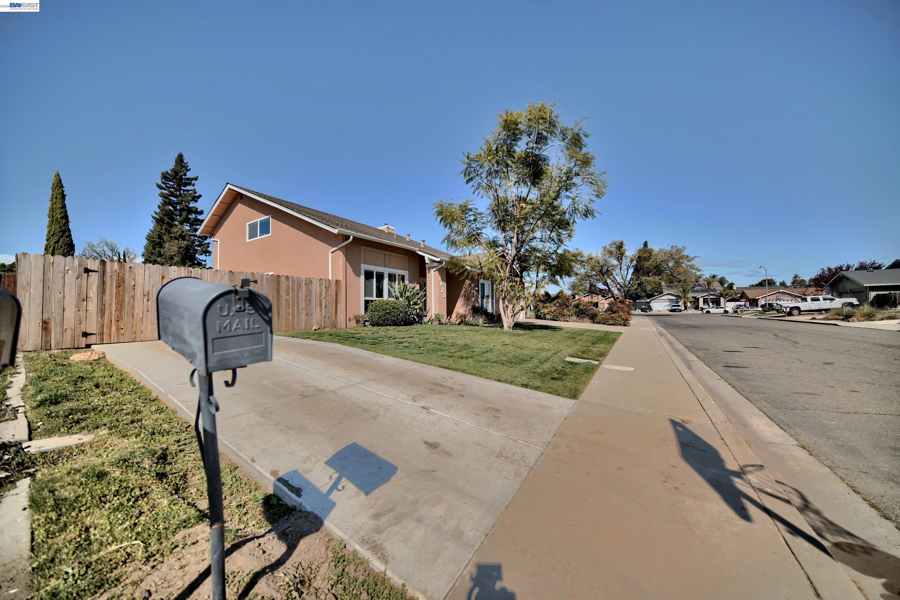 Detail Gallery Image 43 of 51 For 1425 Forest Dr, Turlock,  CA 95380 - 4 Beds | 3 Baths