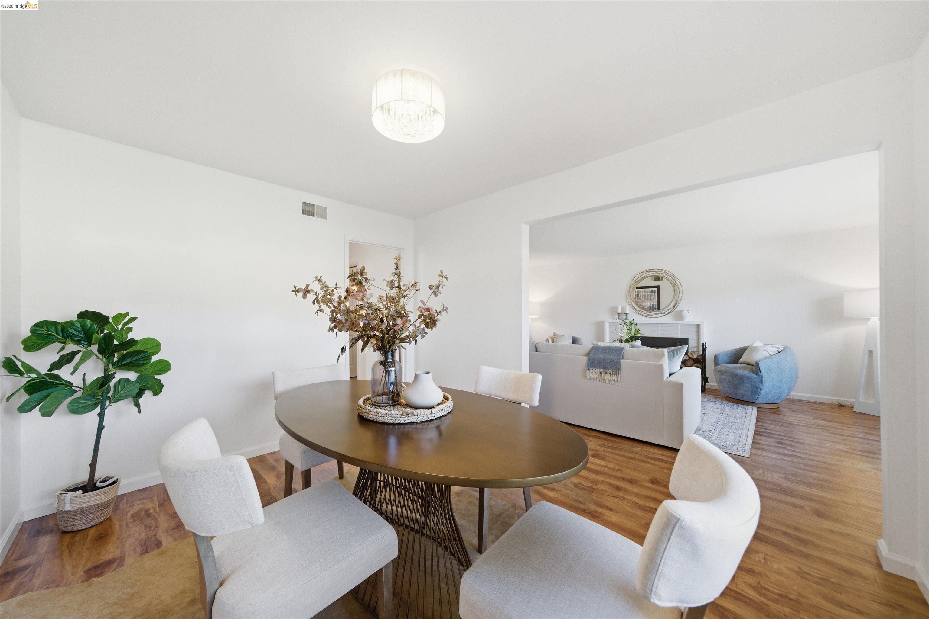 Detail Gallery Image 14 of 60 For 4708 Westwood Ct, Richmond,  CA 94803 - 4 Beds | 2 Baths