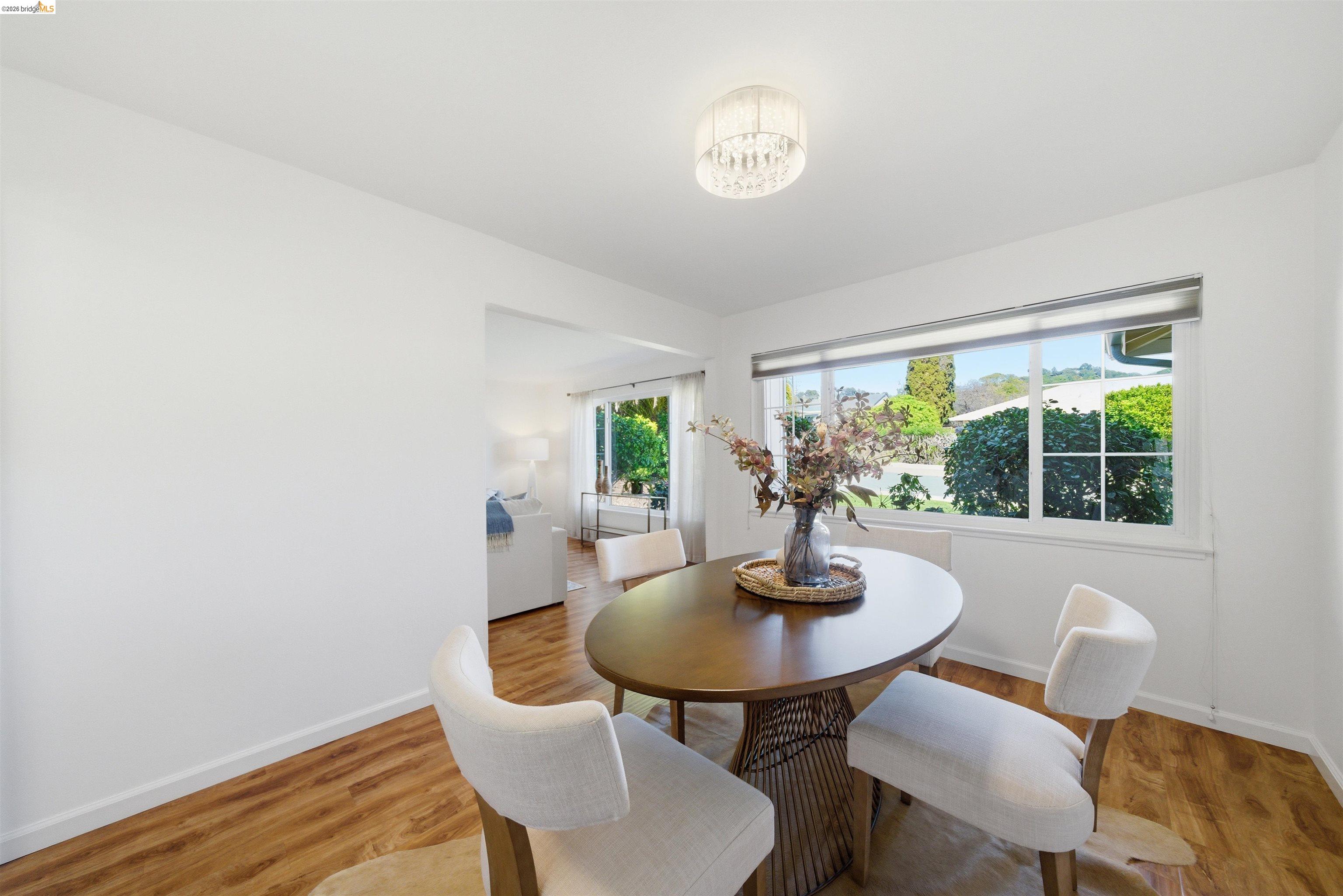 Detail Gallery Image 15 of 60 For 4708 Westwood Ct, Richmond,  CA 94803 - 4 Beds | 2 Baths