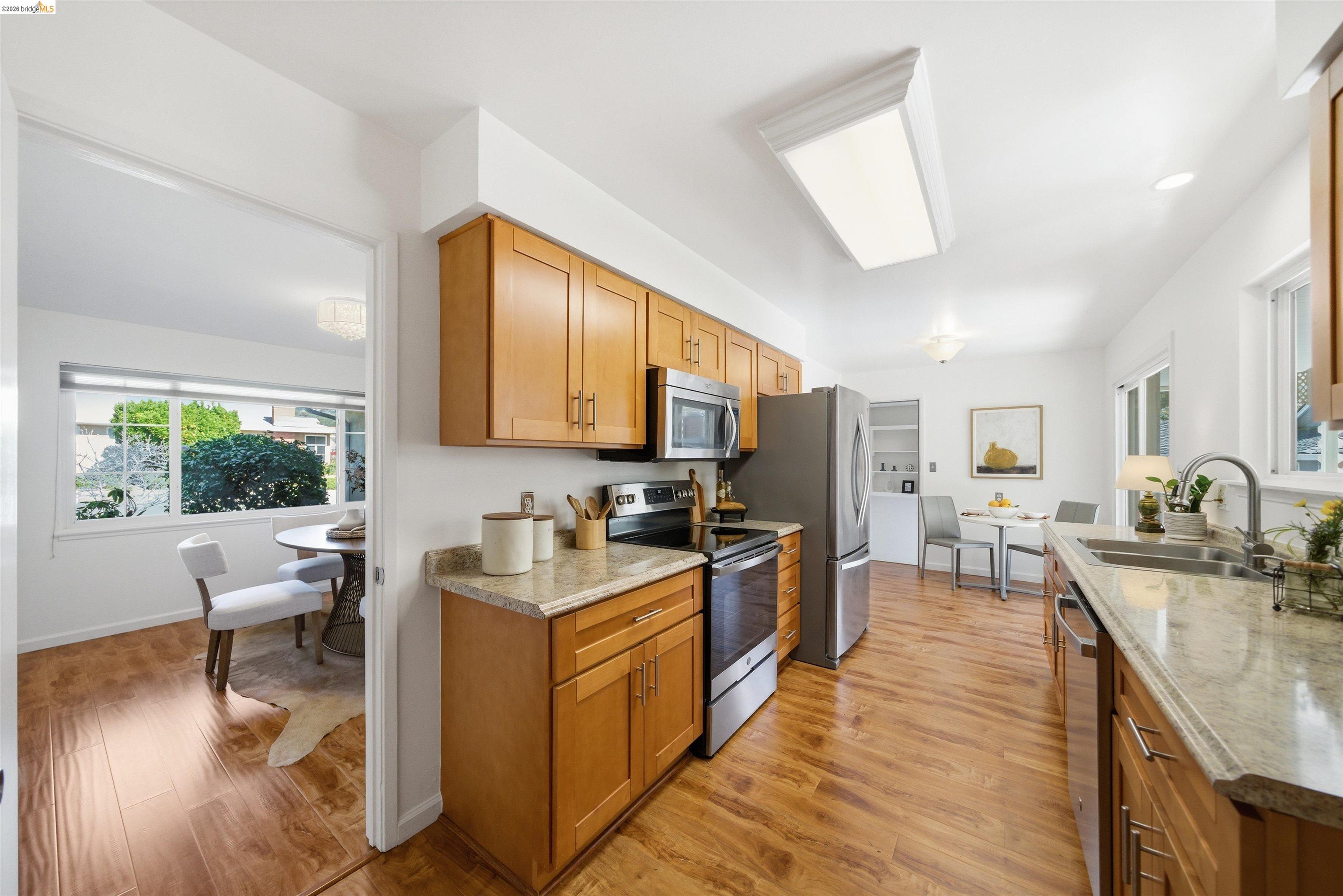 Detail Gallery Image 18 of 60 For 4708 Westwood Ct, Richmond,  CA 94803 - 4 Beds | 2 Baths