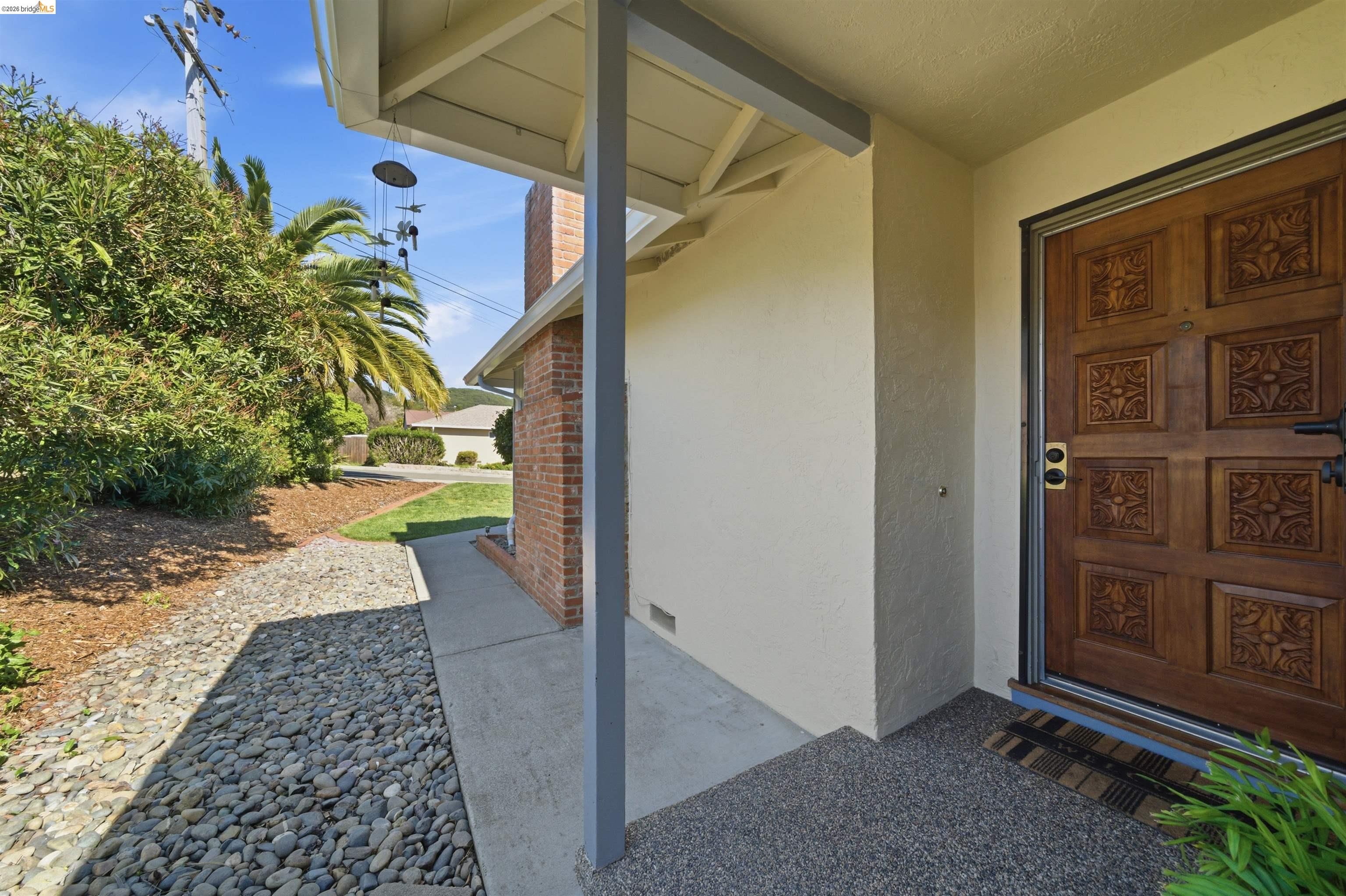 Detail Gallery Image 5 of 60 For 4708 Westwood Ct, Richmond,  CA 94803 - 4 Beds | 2 Baths