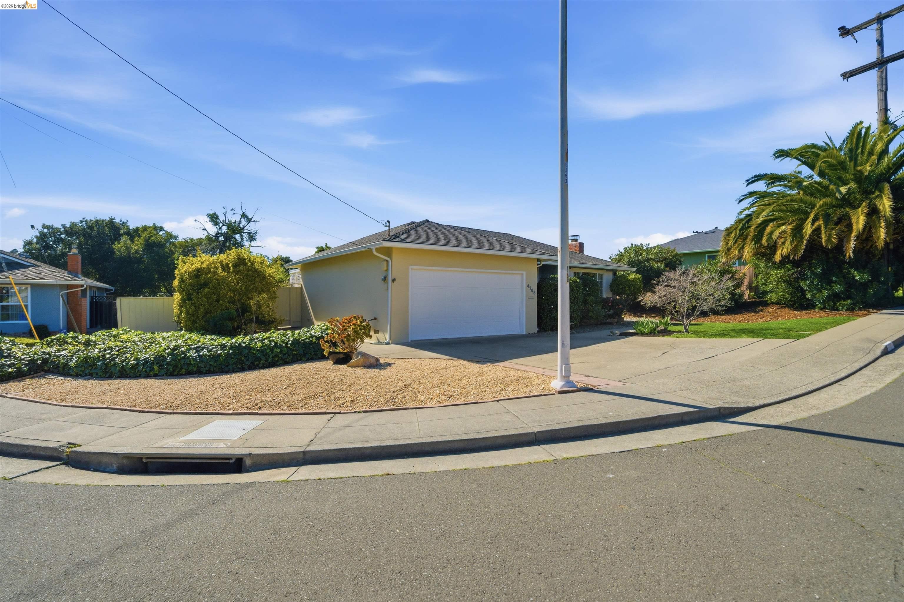 Detail Gallery Image 52 of 60 For 4708 Westwood Ct, Richmond,  CA 94803 - 4 Beds | 2 Baths