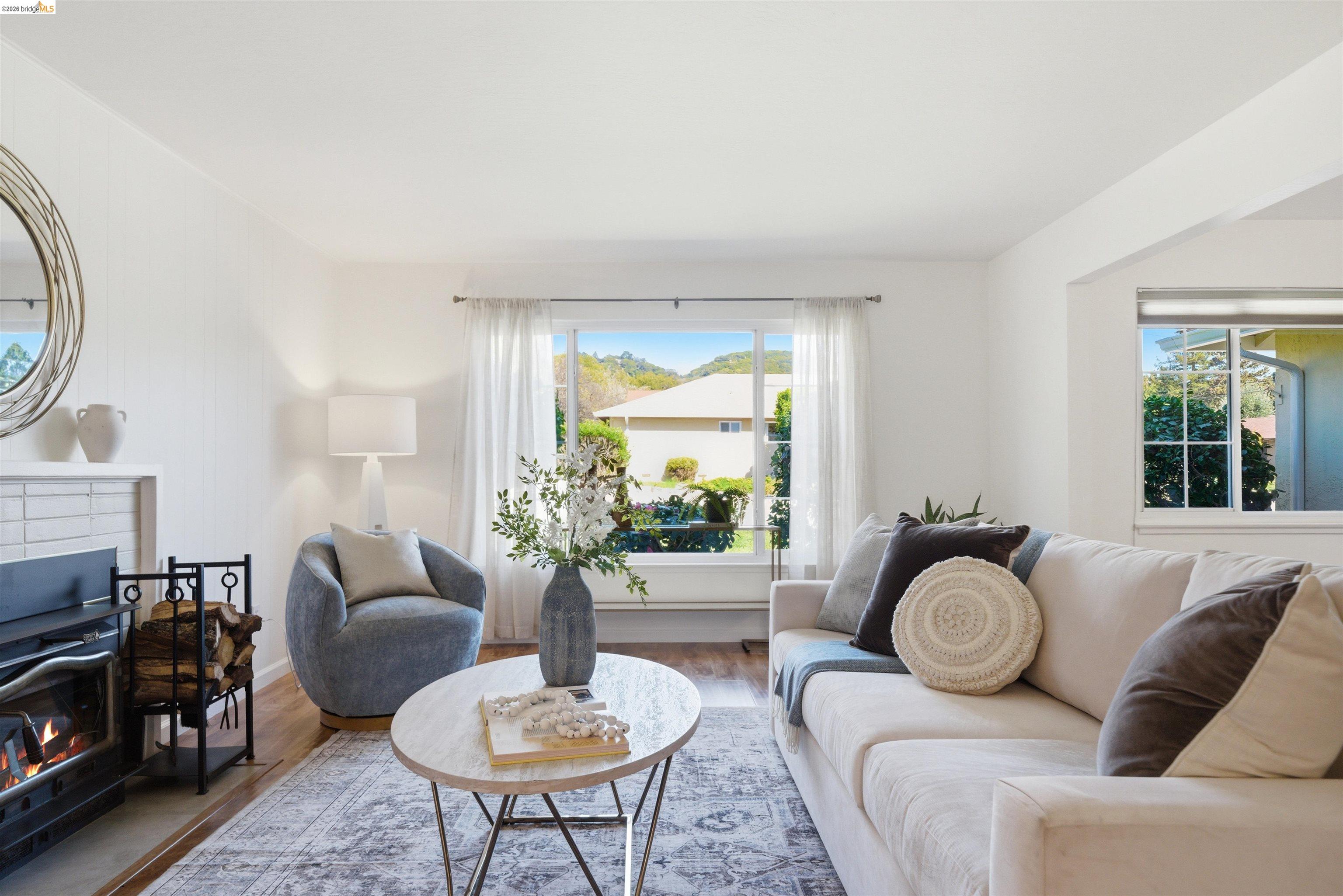 Detail Gallery Image 8 of 60 For 4708 Westwood Ct, Richmond,  CA 94803 - 4 Beds | 2 Baths