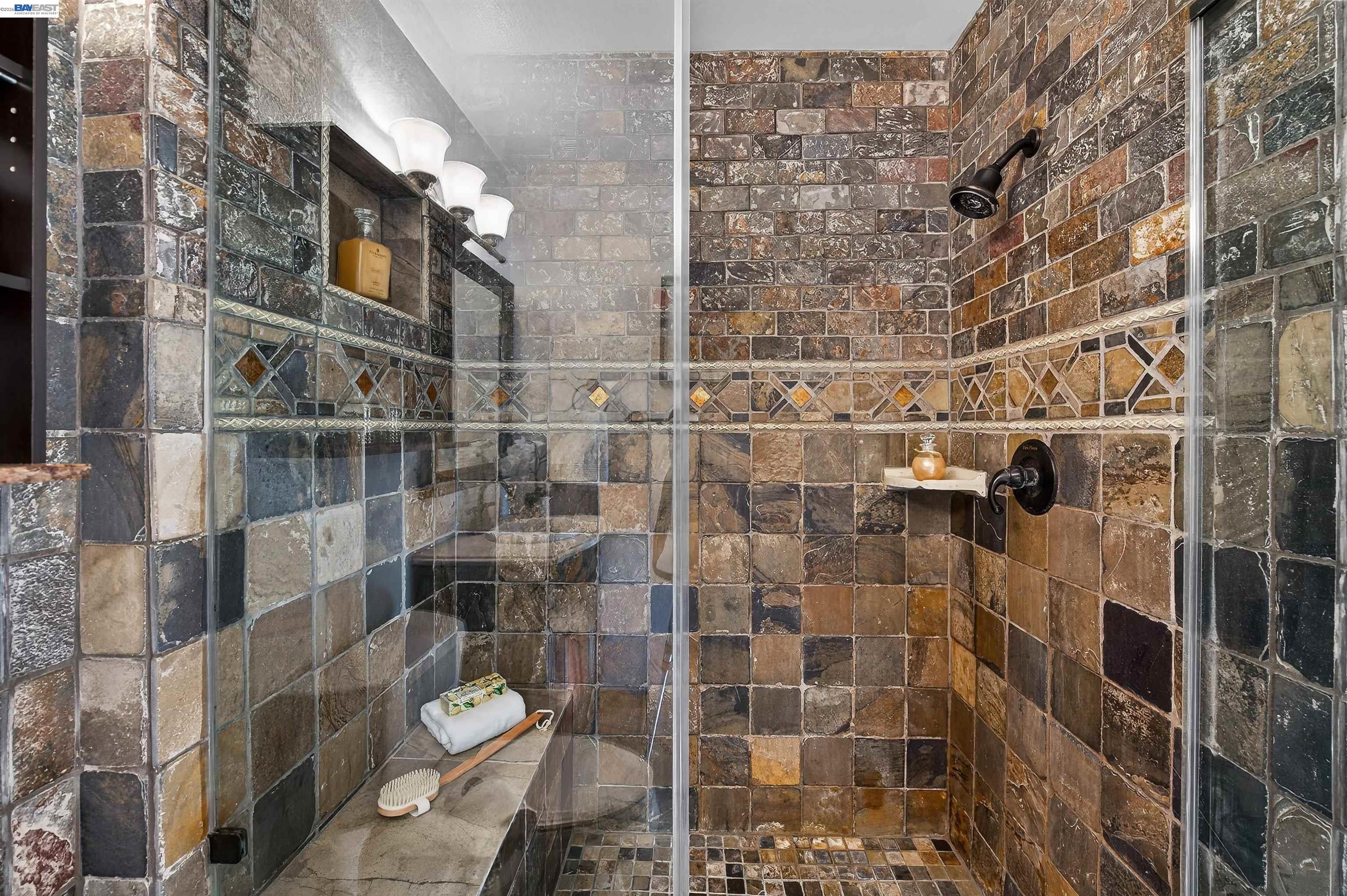 Photo #18: 41126081 Listing: Photo #18