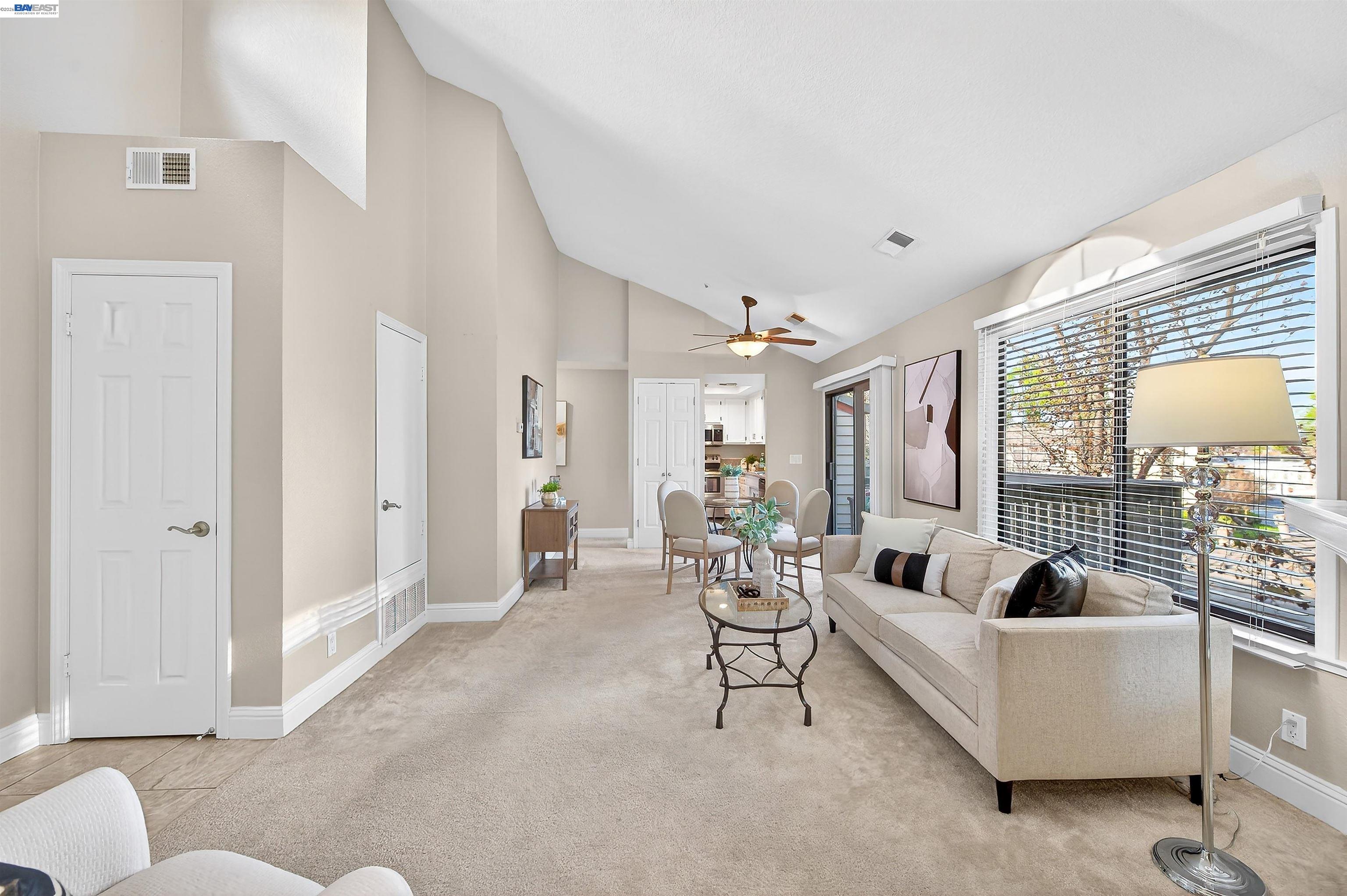 Photo #4: 41126081 Listing: Photo #4