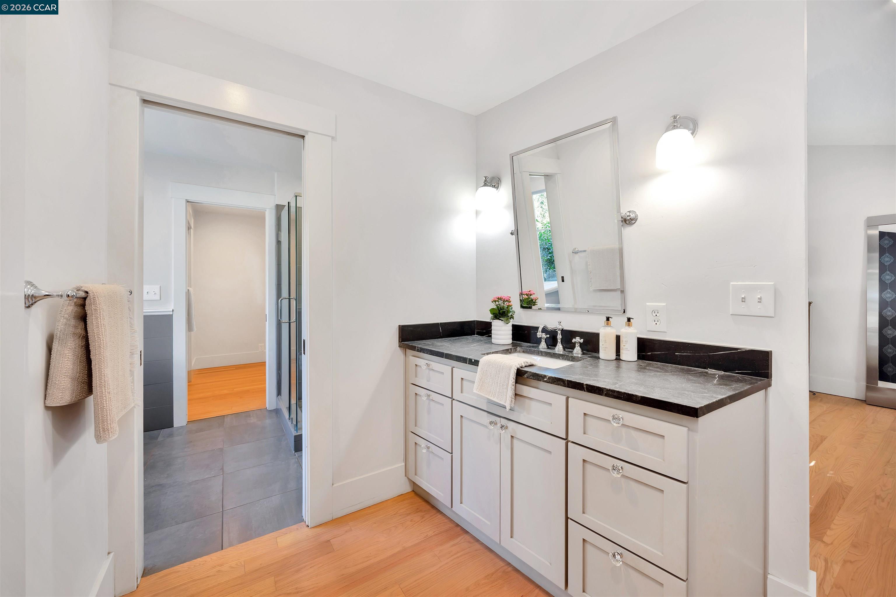 Detail Gallery Image 24 of 53 For 942 Raintree Pl, Lafayette,  CA 94549 - 5 Beds | 3/1 Baths