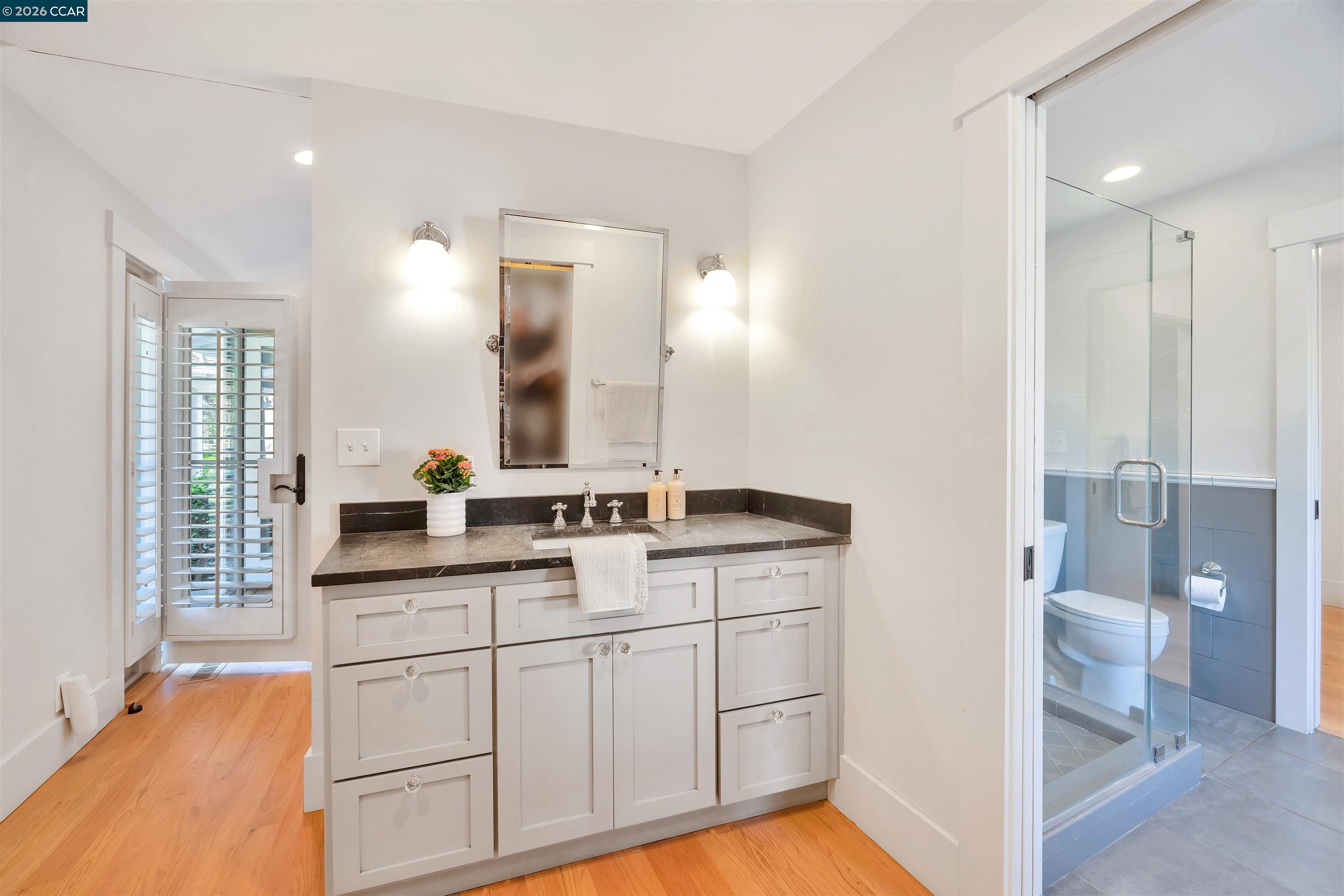 Detail Gallery Image 25 of 53 For 942 Raintree Pl, Lafayette,  CA 94549 - 5 Beds | 3/1 Baths