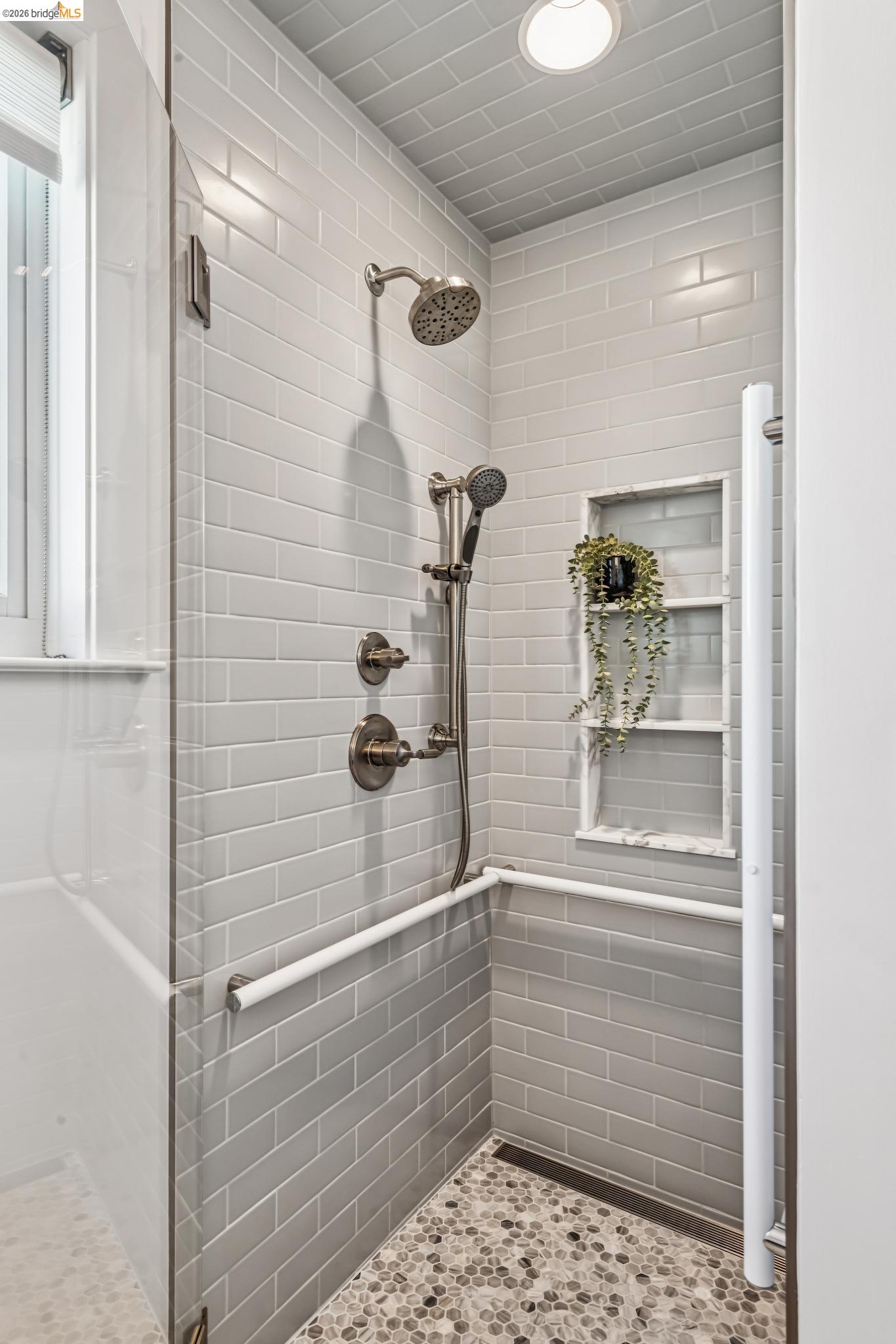 Photo #21: 41126084 Listing: Photo #21