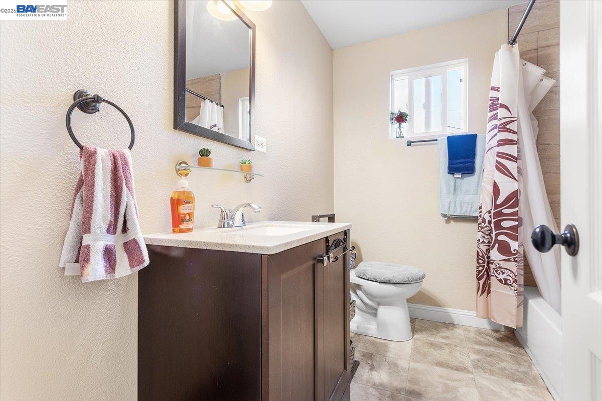 Detail Gallery Image 23 of 29 For 1002 Stanton Avenue, San Pablo,  CA 94806-2016 - 3 Beds | 2 Baths