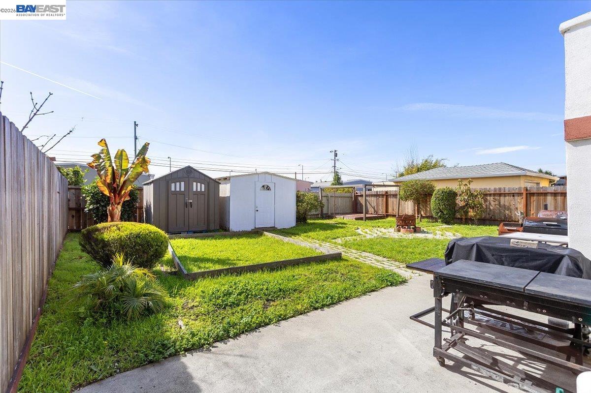 Detail Gallery Image 25 of 29 For 1002 Stanton Avenue, San Pablo,  CA 94806-2016 - 3 Beds | 2 Baths