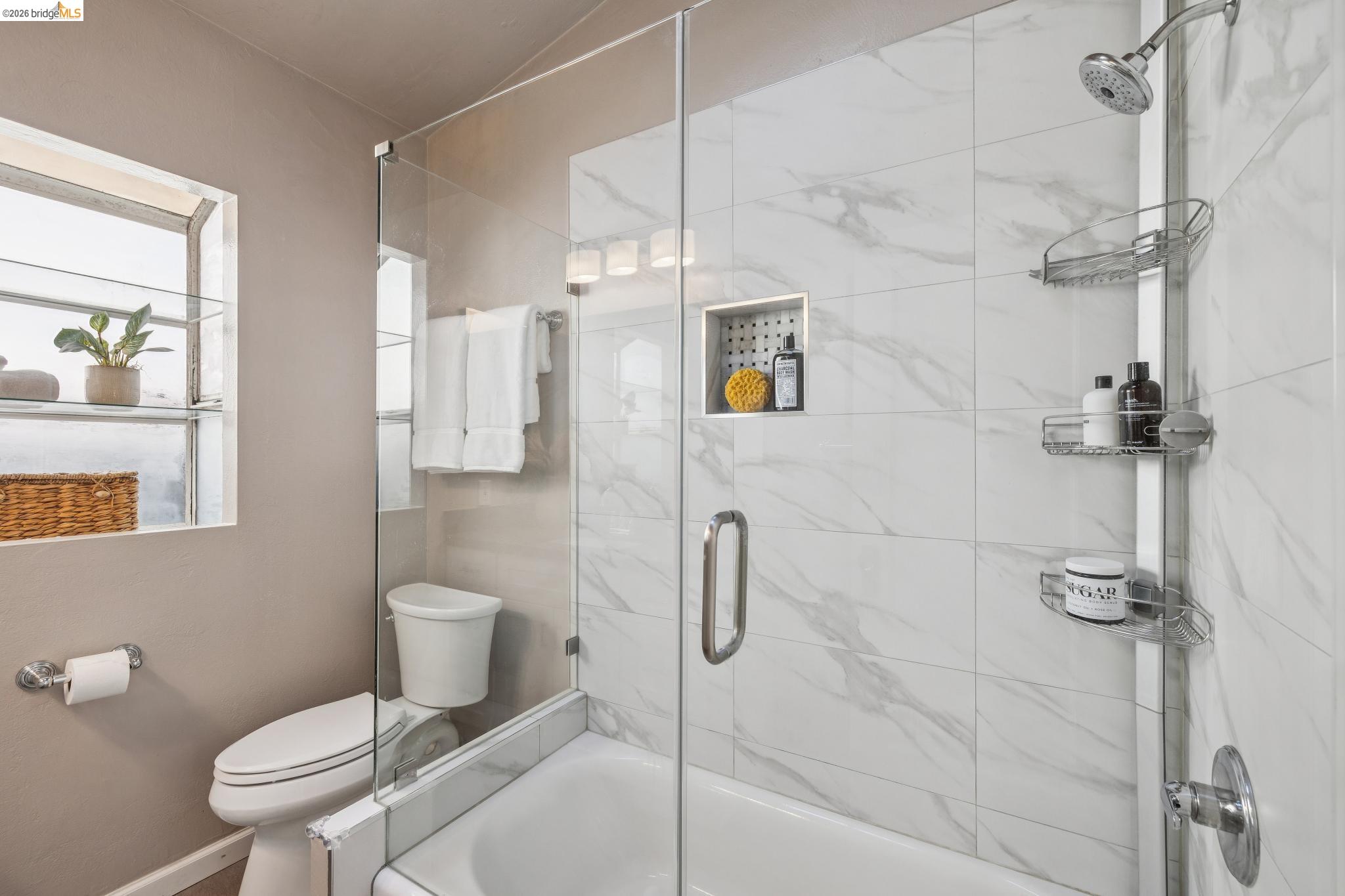 Detail Gallery Image 33 of 59 For 4610 San Sebastian Avenue, Oakland,  CA 94602 - 2 Beds | 1 Baths