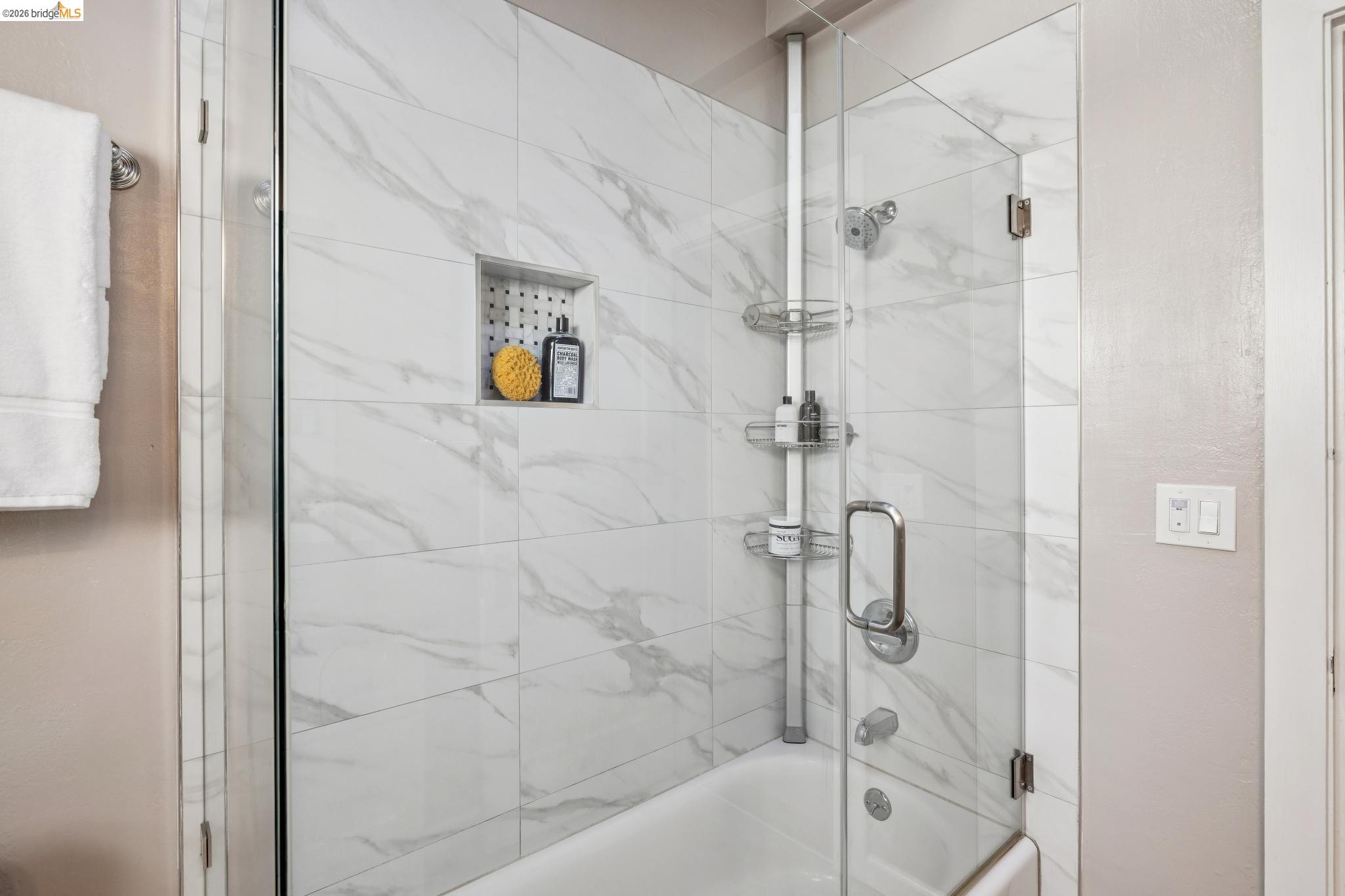 Detail Gallery Image 34 of 59 For 4610 San Sebastian Avenue, Oakland,  CA 94602 - 2 Beds | 1 Baths