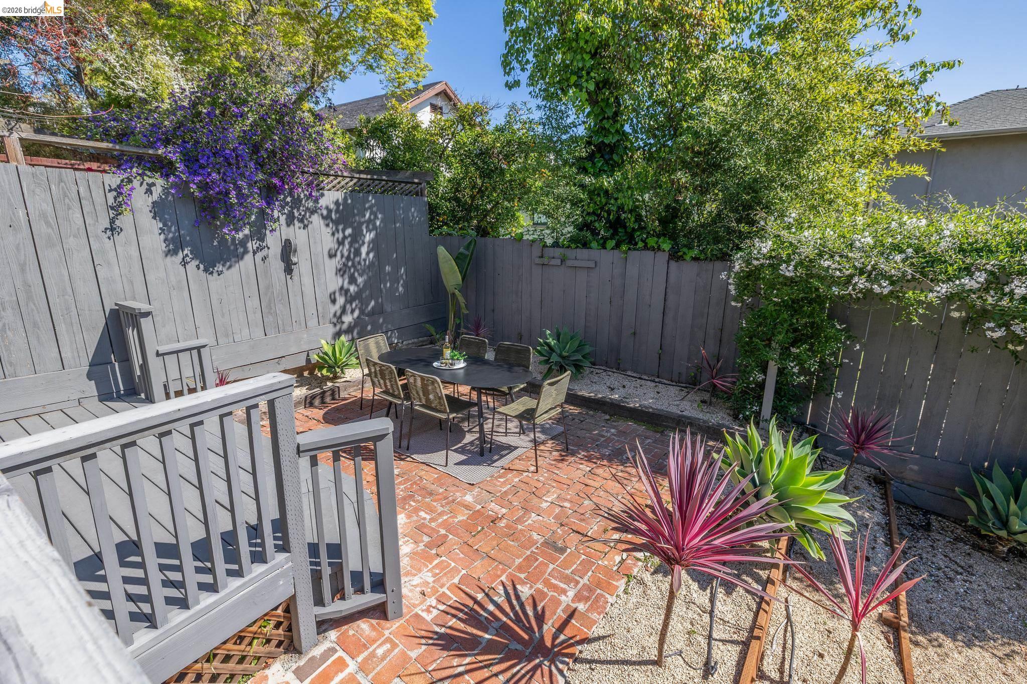 Detail Gallery Image 47 of 59 For 4610 San Sebastian Avenue, Oakland,  CA 94602 - 2 Beds | 1 Baths