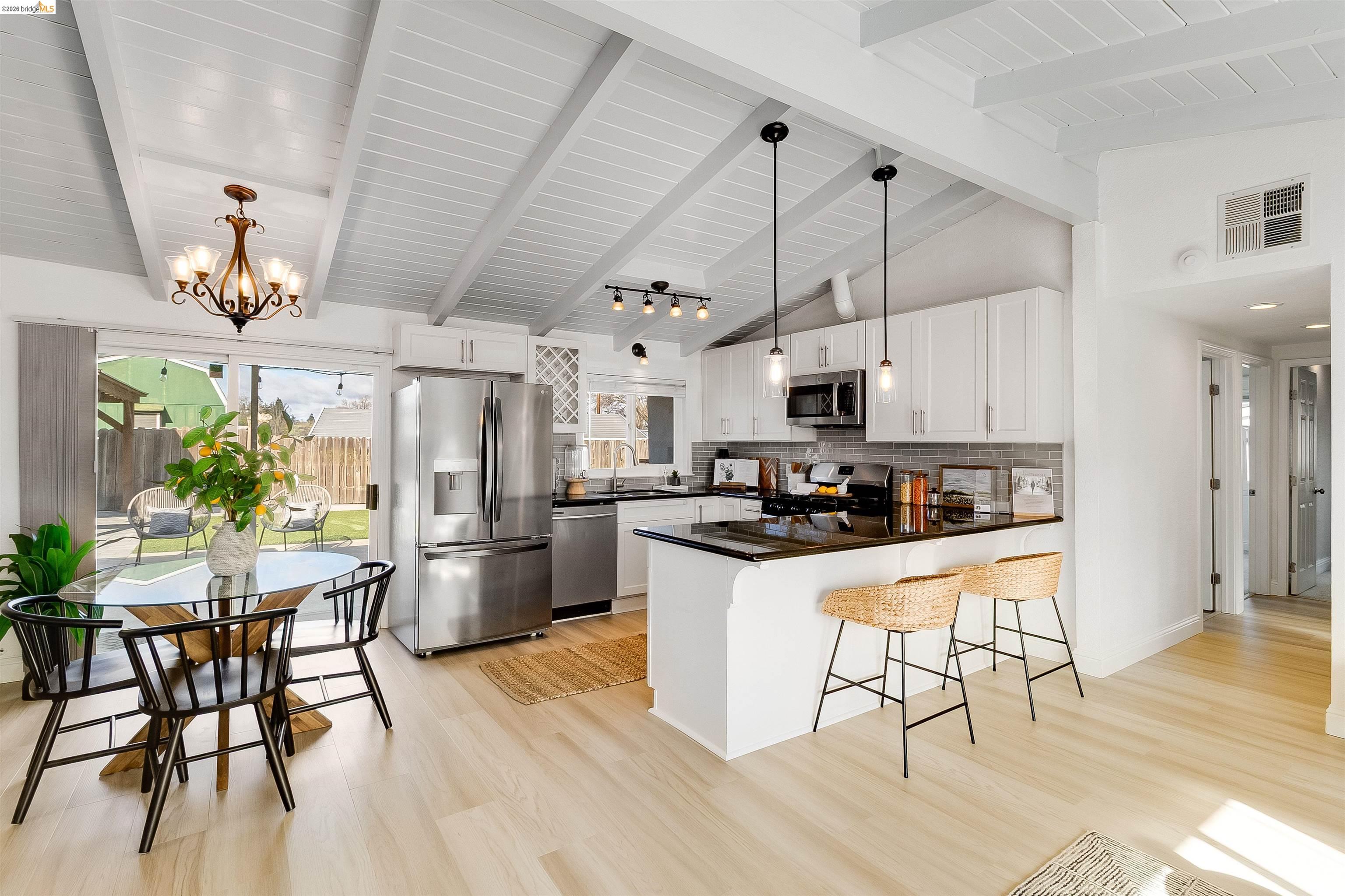 Detail Gallery Image 7 of 50 For 3013 Justin Way, Concord,  CA 94520 - 4 Beds | 2 Baths