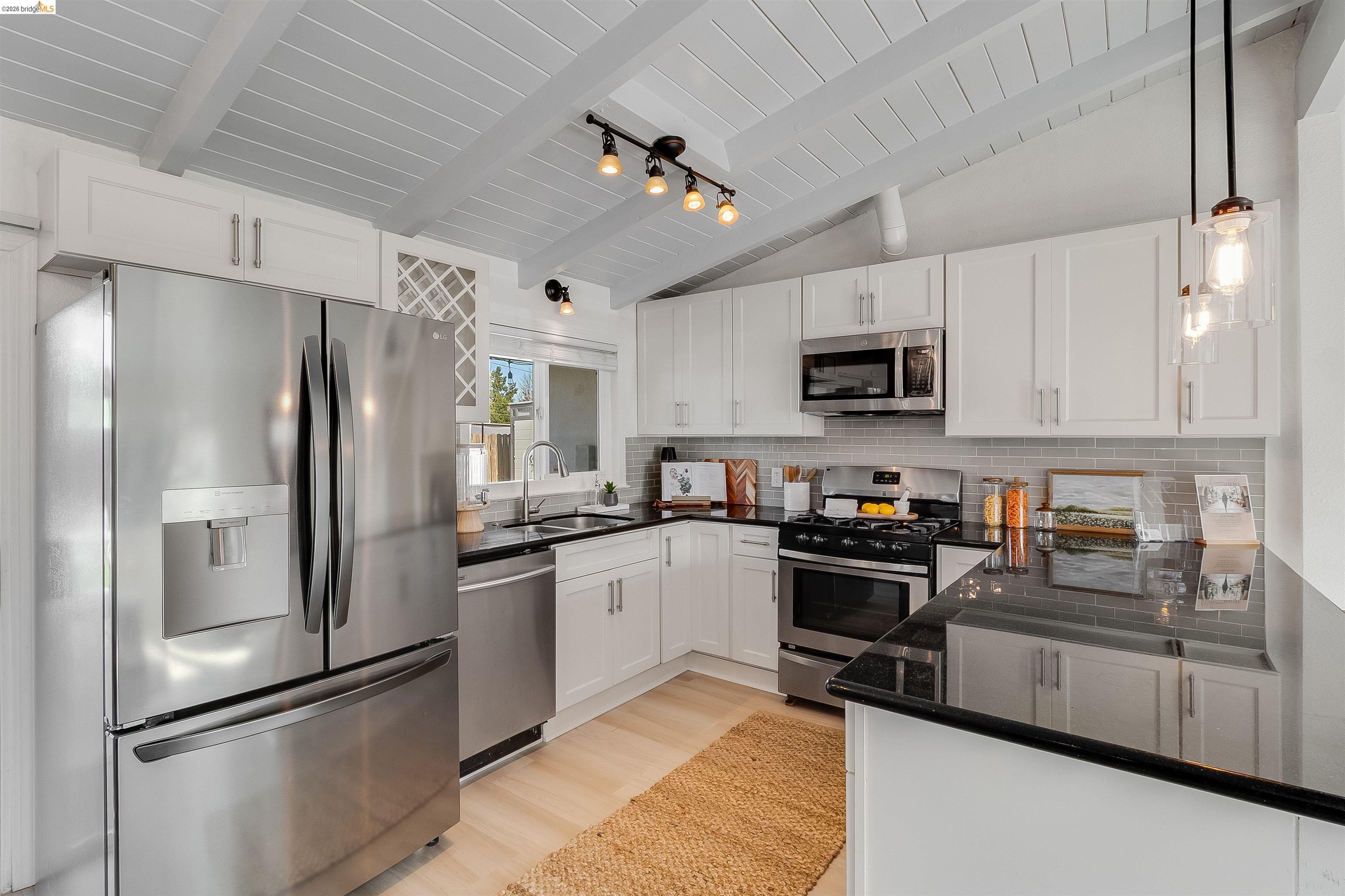 Detail Gallery Image 9 of 50 For 3013 Justin Way, Concord,  CA 94520 - 4 Beds | 2 Baths