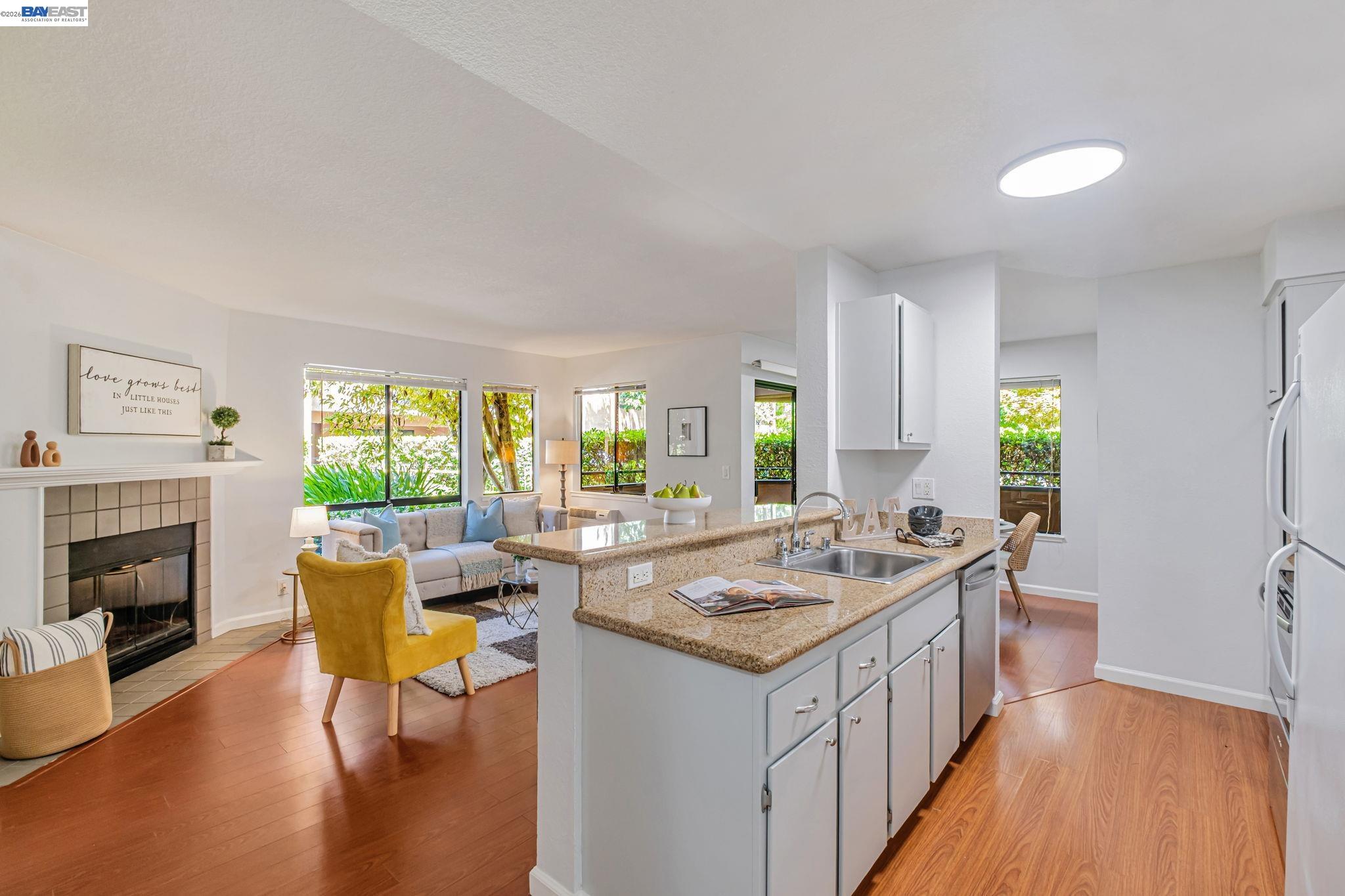 Photo #1: 41126093 Listing: Photo #1