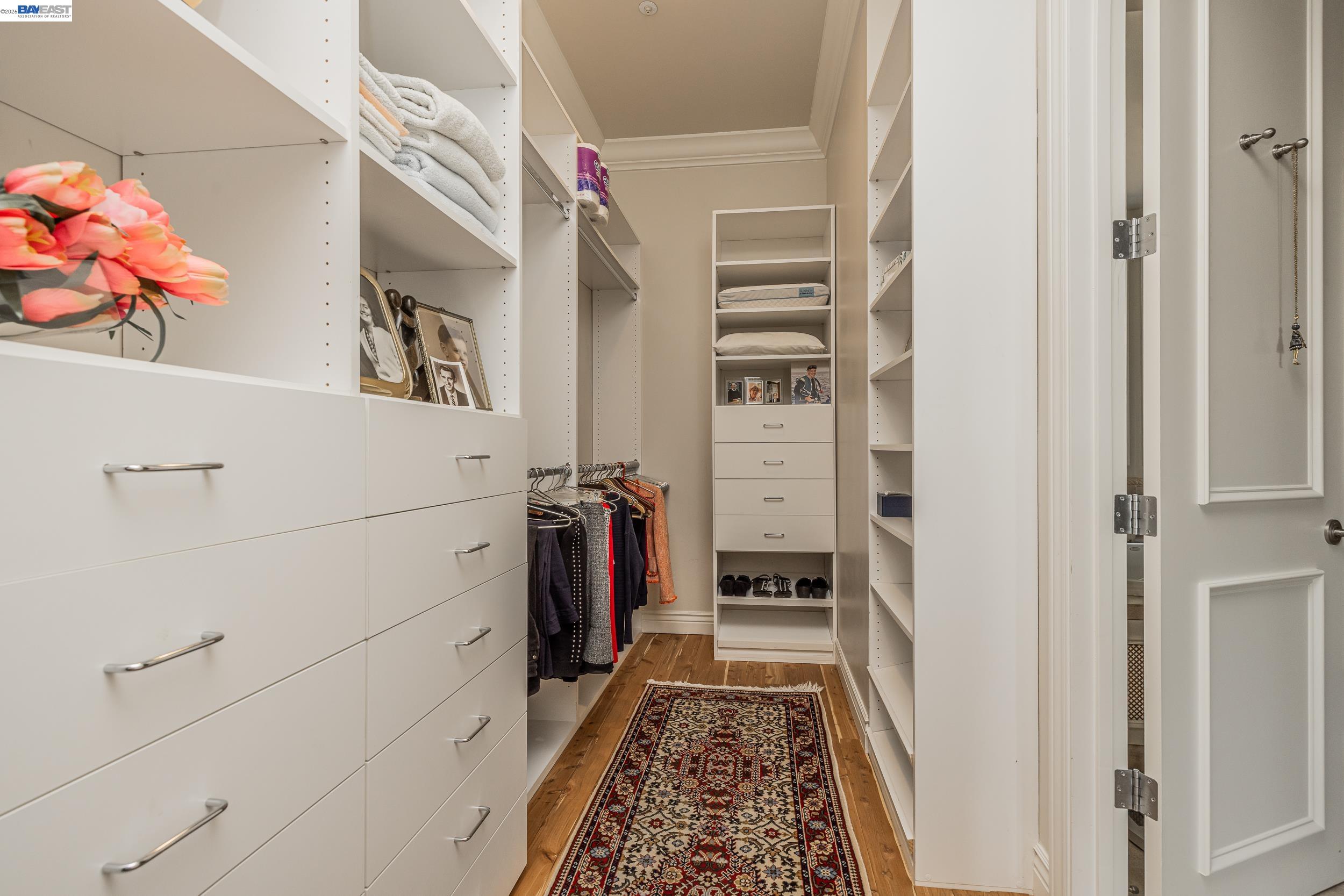 Detail Gallery Image 29 of 51 For 51 Seminary Cove Dr, Mill Valley,  CA 94941 - 3 Beds | 3/1 Baths