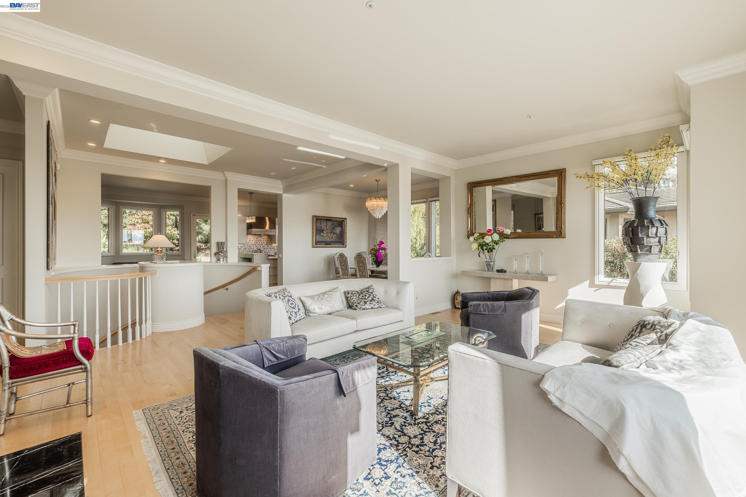 Detail Gallery Image 9 of 51 For 51 Seminary Cove Dr, Mill Valley,  CA 94941 - 3 Beds | 3/1 Baths