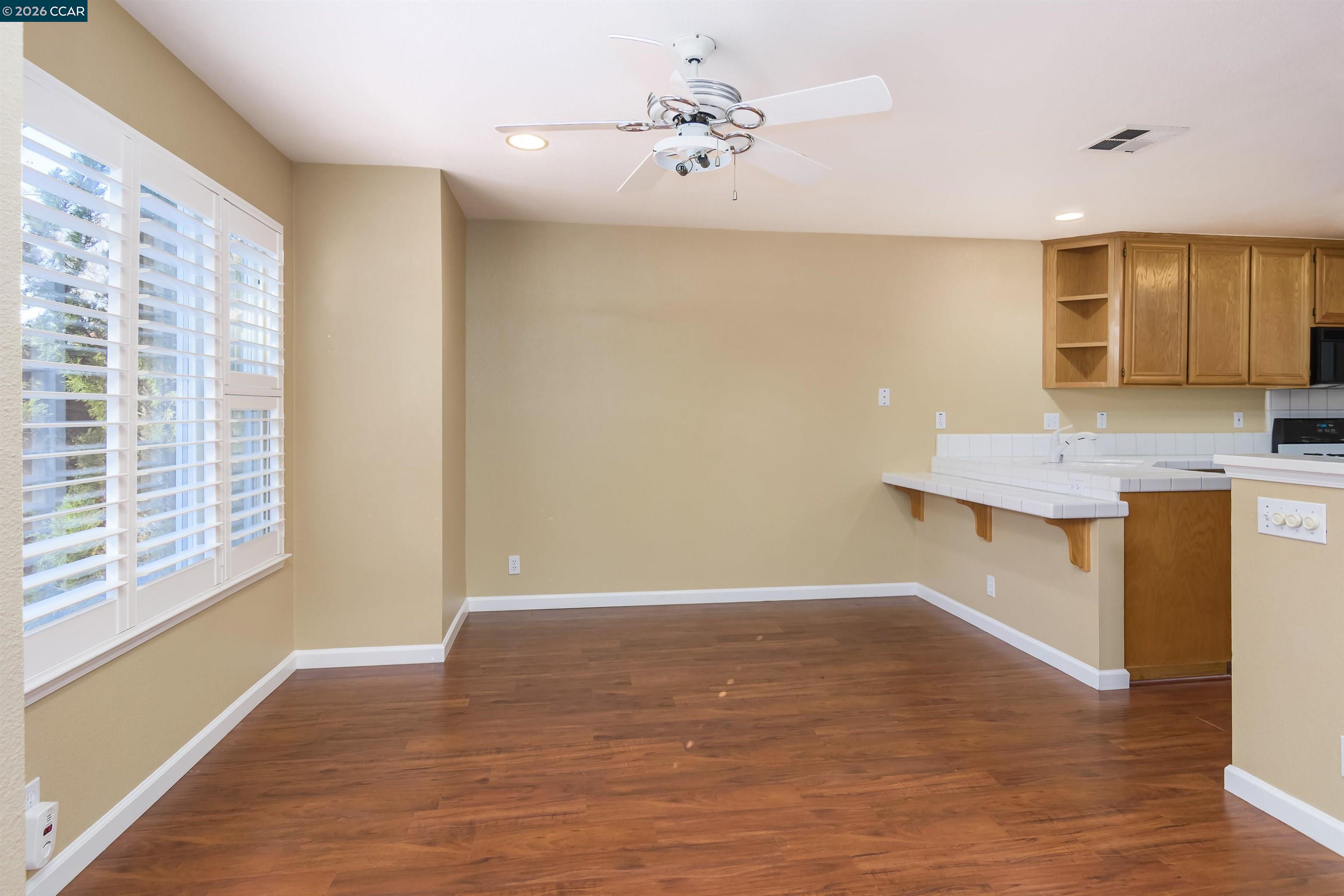 Detail Gallery Image 14 of 33 For 135 Coralflower Ln, San Ramon,  CA 94582 - 3 Beds | 2/1 Baths