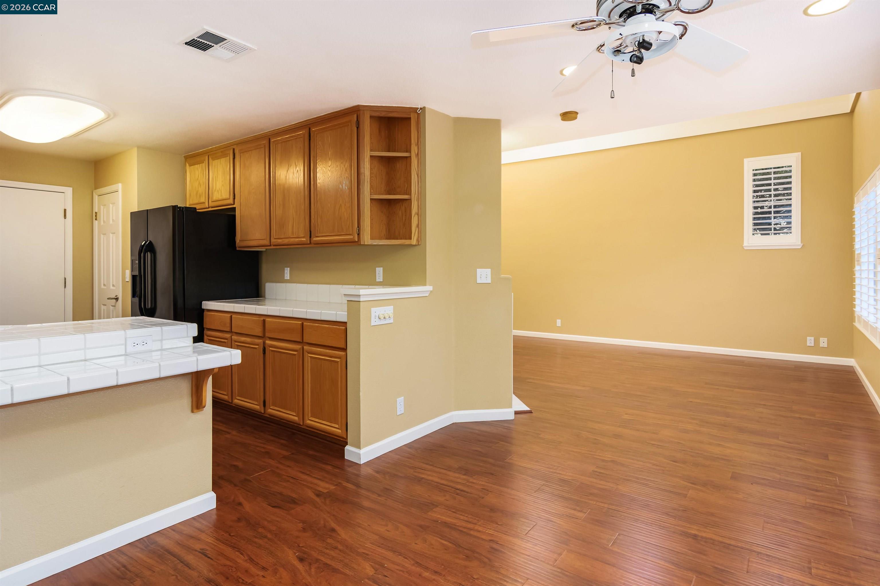 Detail Gallery Image 16 of 33 For 135 Coralflower Ln, San Ramon,  CA 94582 - 3 Beds | 2/1 Baths