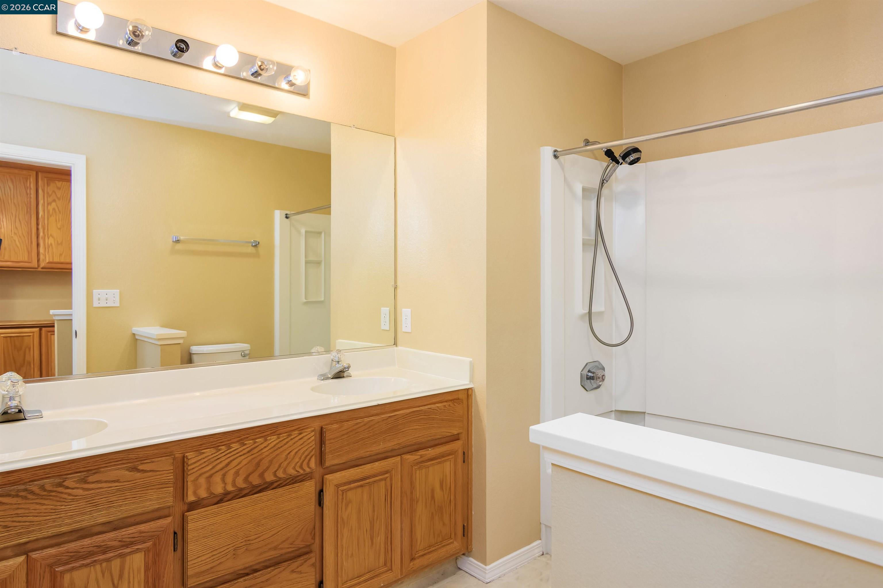 Detail Gallery Image 31 of 33 For 135 Coralflower Ln, San Ramon,  CA 94582 - 3 Beds | 2/1 Baths