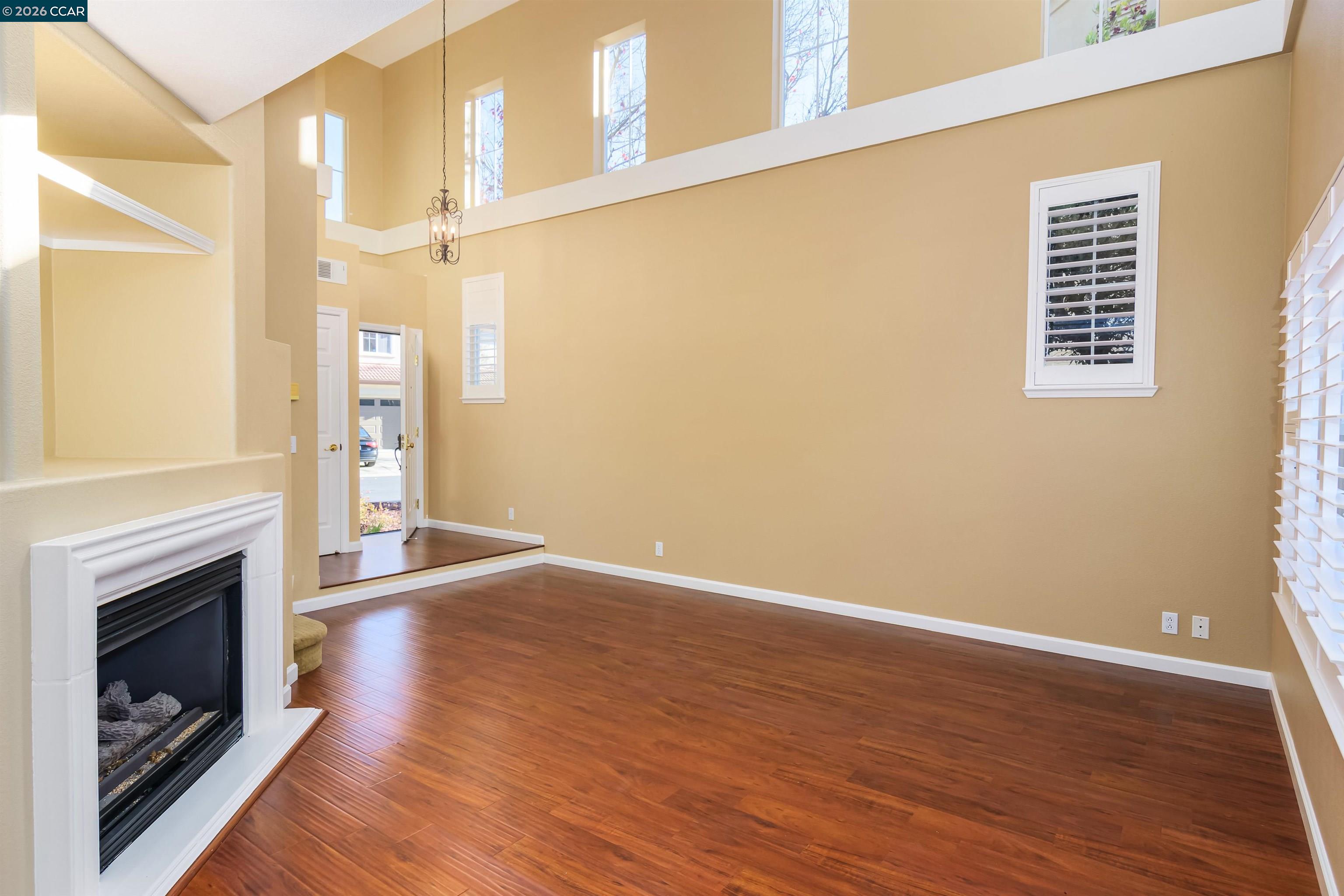 Detail Gallery Image 8 of 33 For 135 Coralflower Ln, San Ramon,  CA 94582 - 3 Beds | 2/1 Baths