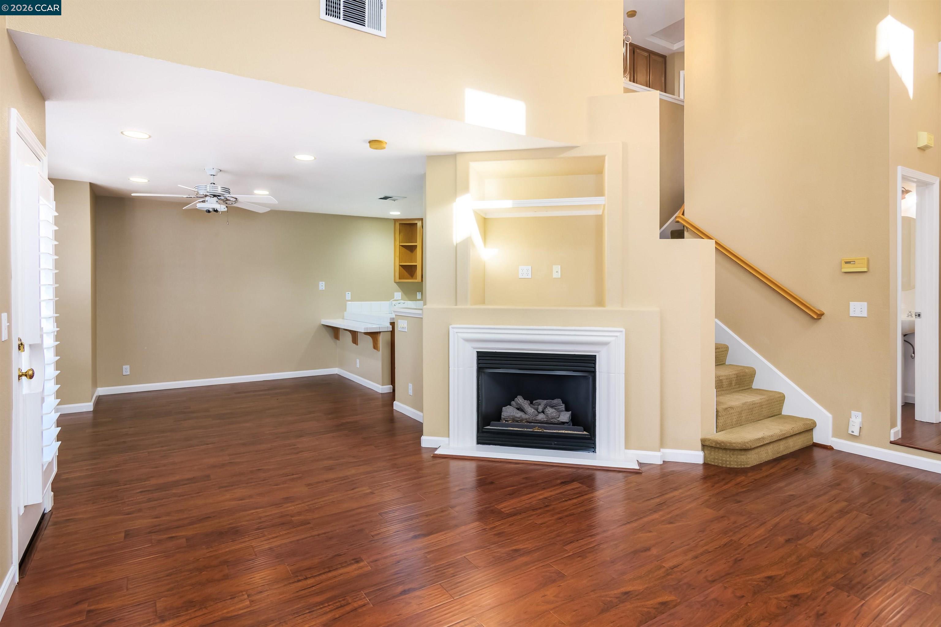 Detail Gallery Image 9 of 33 For 135 Coralflower Ln, San Ramon,  CA 94582 - 3 Beds | 2/1 Baths