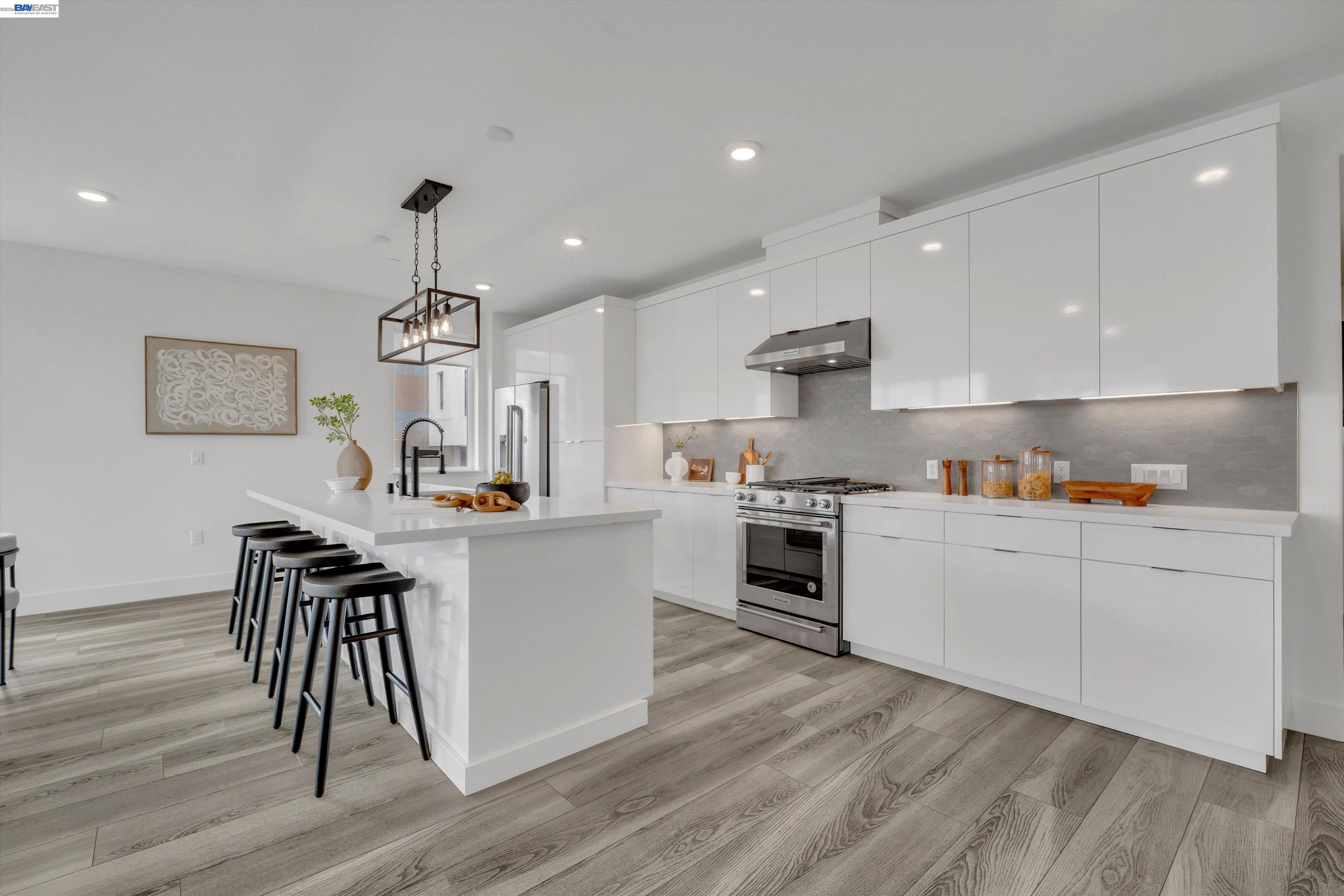 Detail Gallery Image 5 of 45 For 3578 Rambla Pl #430,  Santa Clara,  CA 95051-1585 - 3 Beds | 2/1 Baths