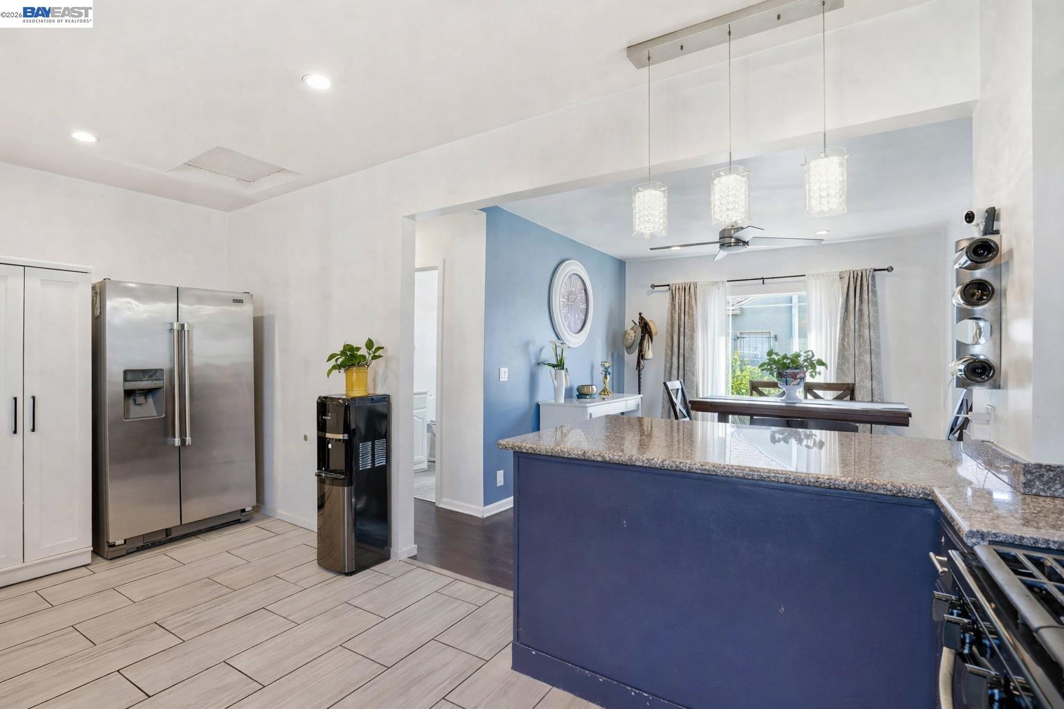 Detail Gallery Image 11 of 41 For 1954 87th Ave, Oakland,  CA 94621 - 3 Beds | 2 Baths