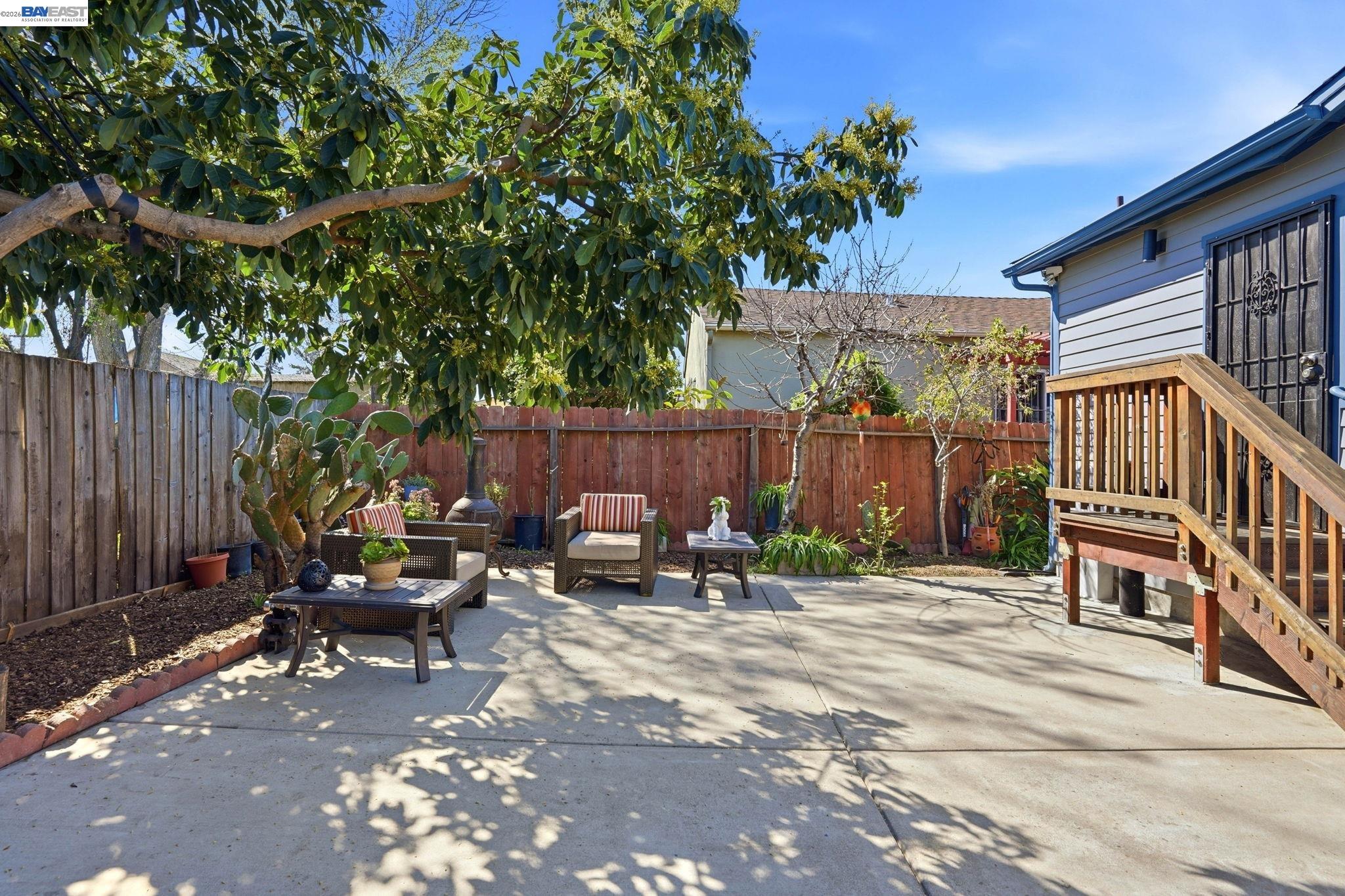 Detail Gallery Image 31 of 41 For 1954 87th Ave, Oakland,  CA 94621 - 3 Beds | 2 Baths